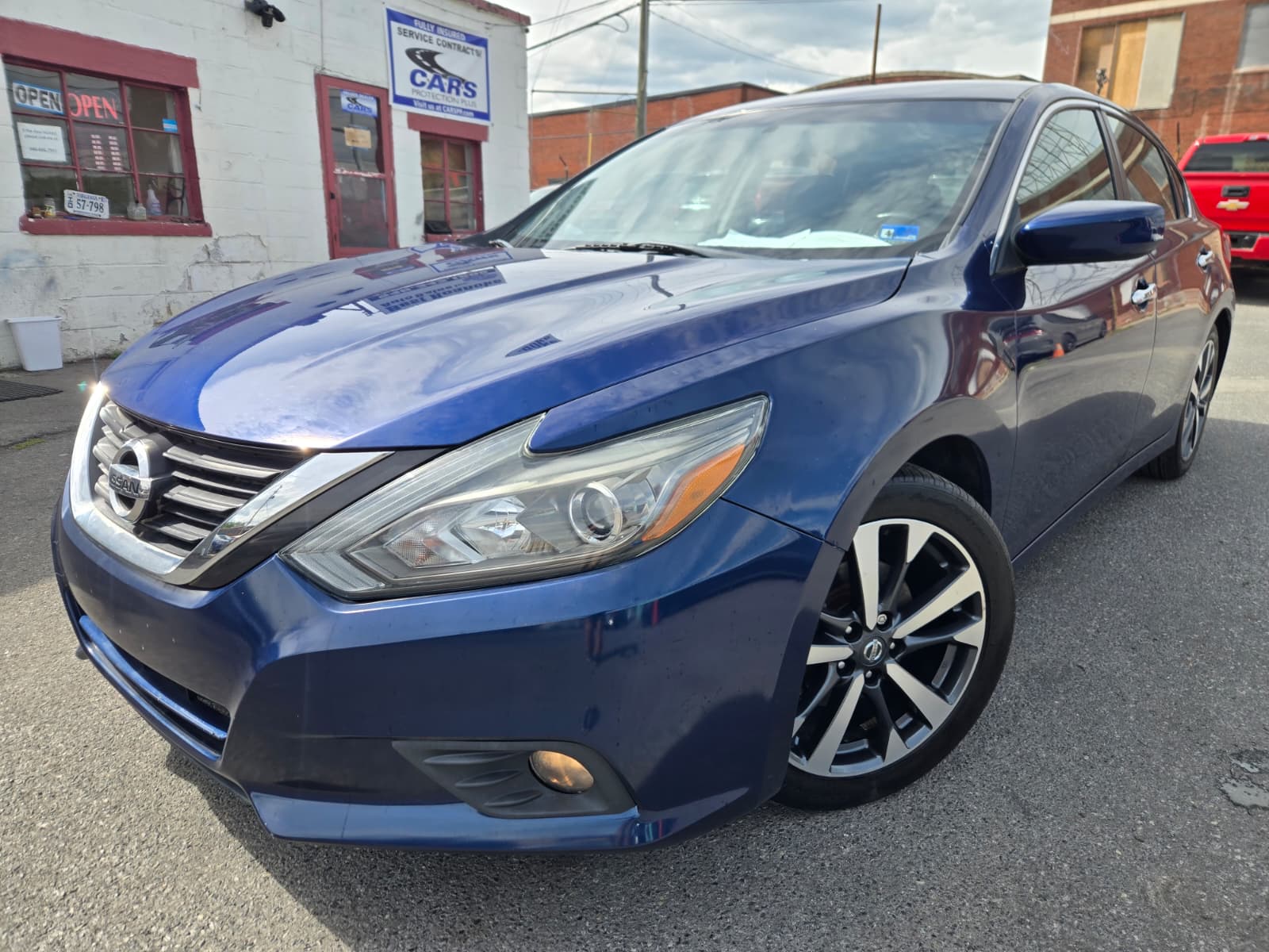  2017 Nissan Altima 2.5 SR   