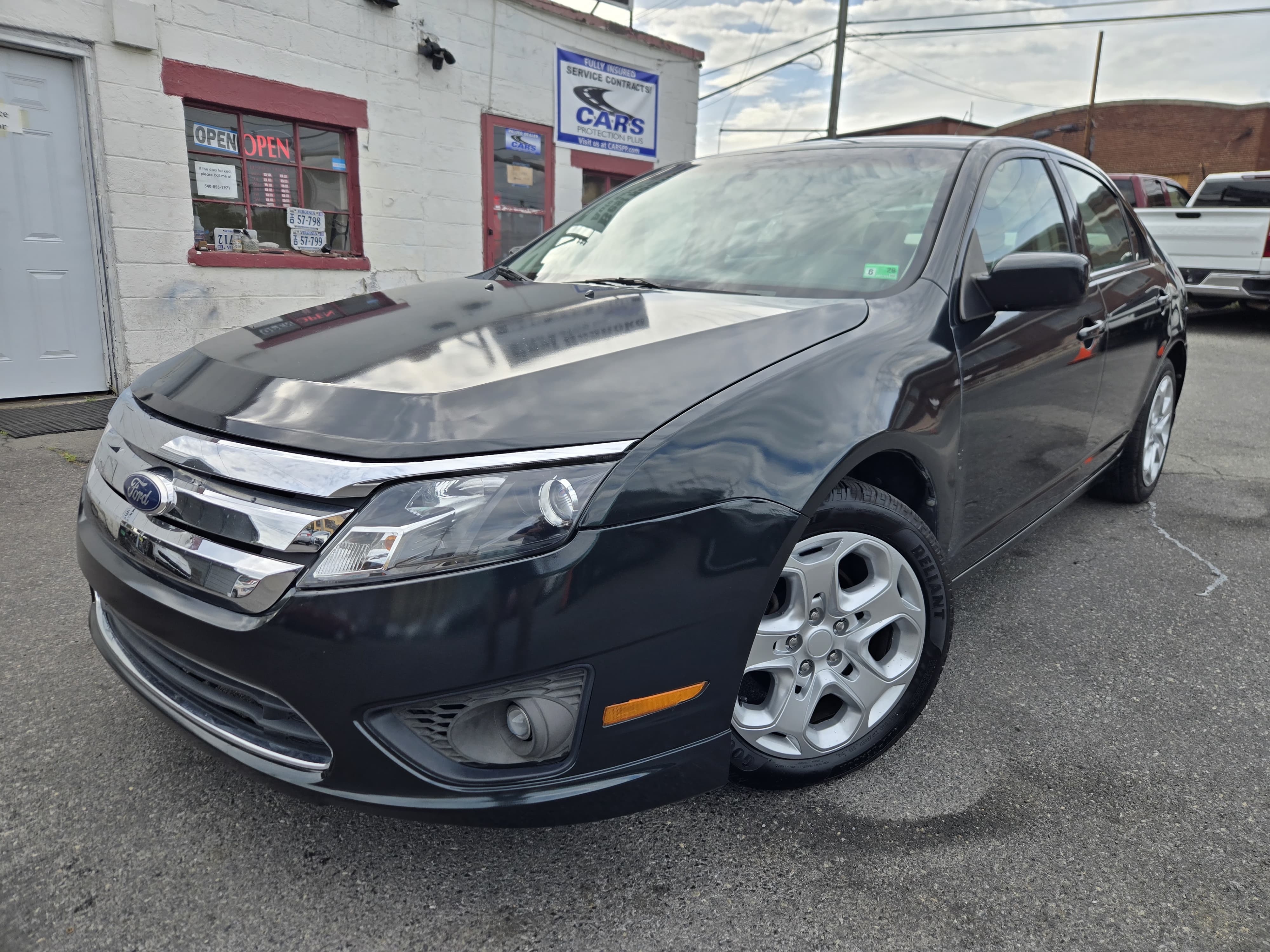 Black 2010 Ford Fusion Sedan Front-Wheel Drive Automatic
