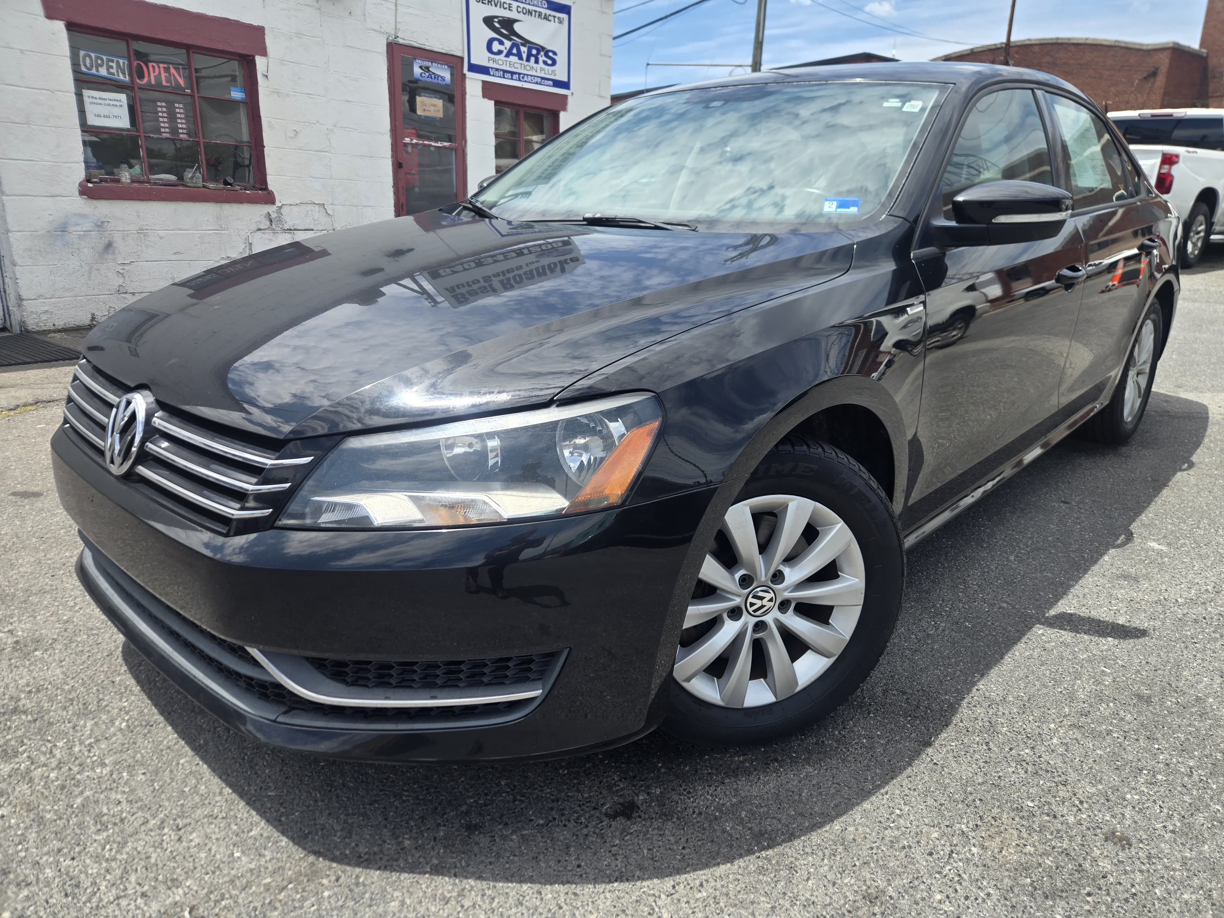Black 2015 Volkswagen Passat Sedan Front-Wheel Drive Automatic