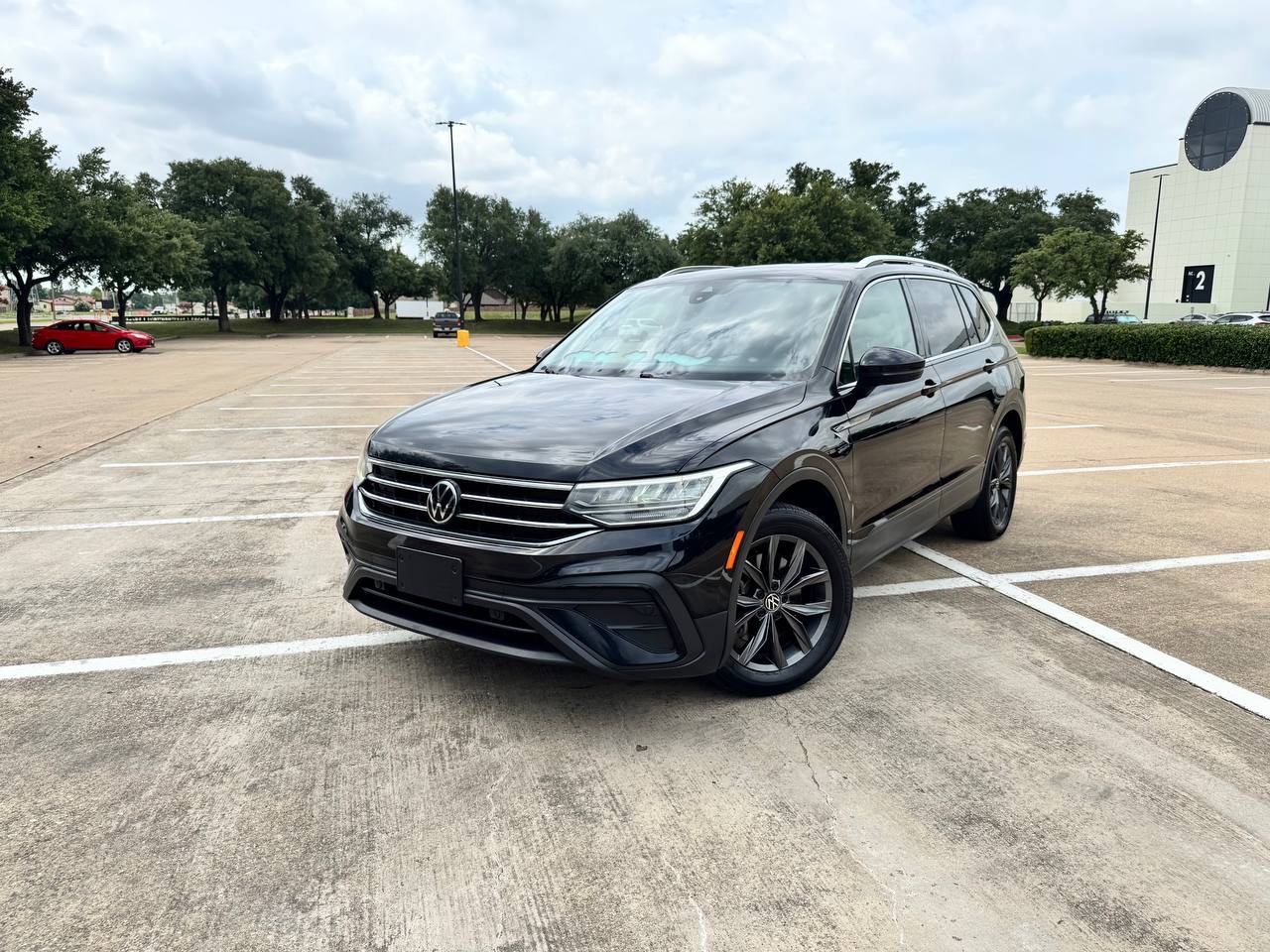 2022 Volkswagen Tiguan 2.0T SE FWD