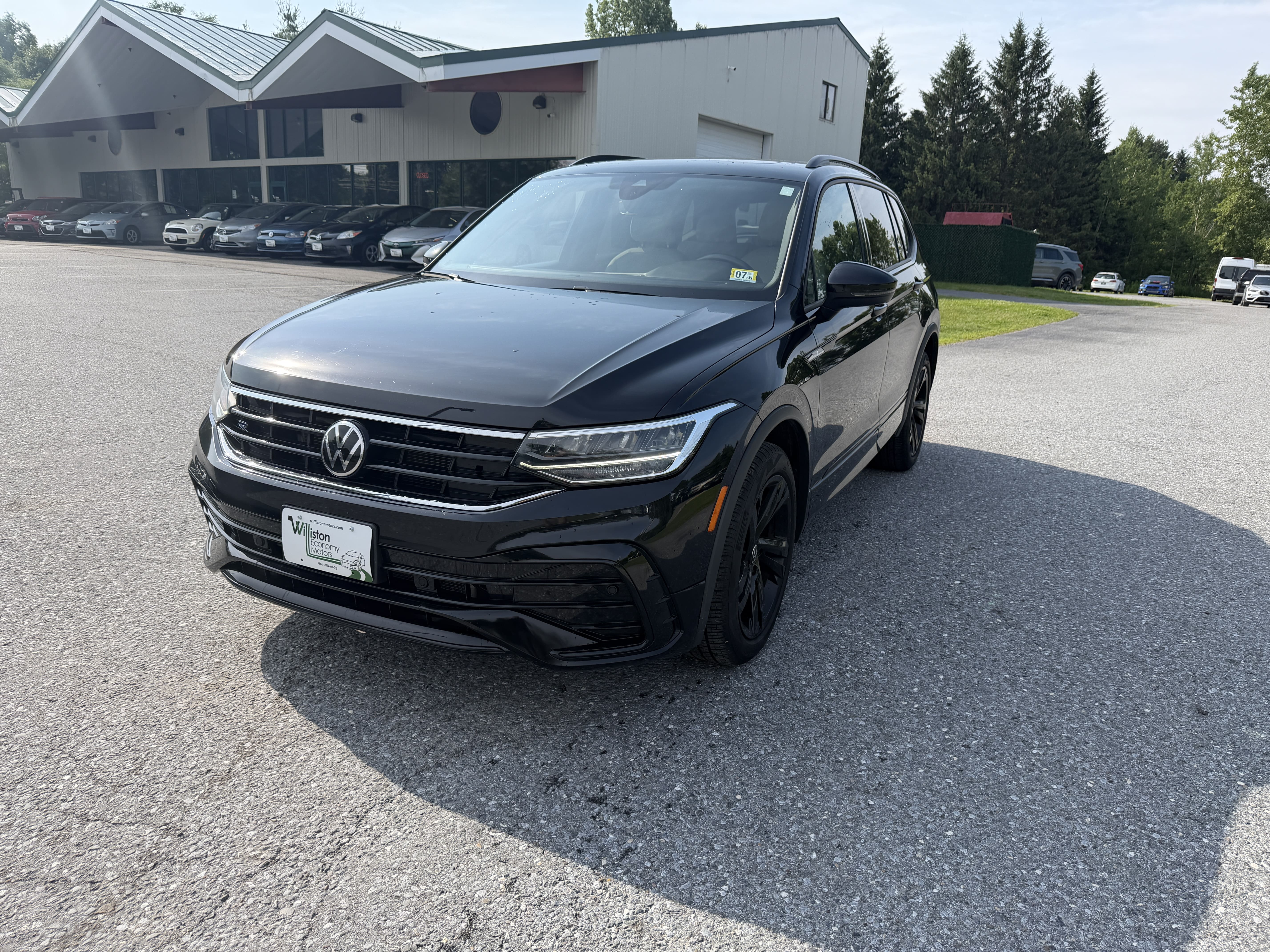 2023 Volkswagen Tiguan 4Motion SE R-Line Black