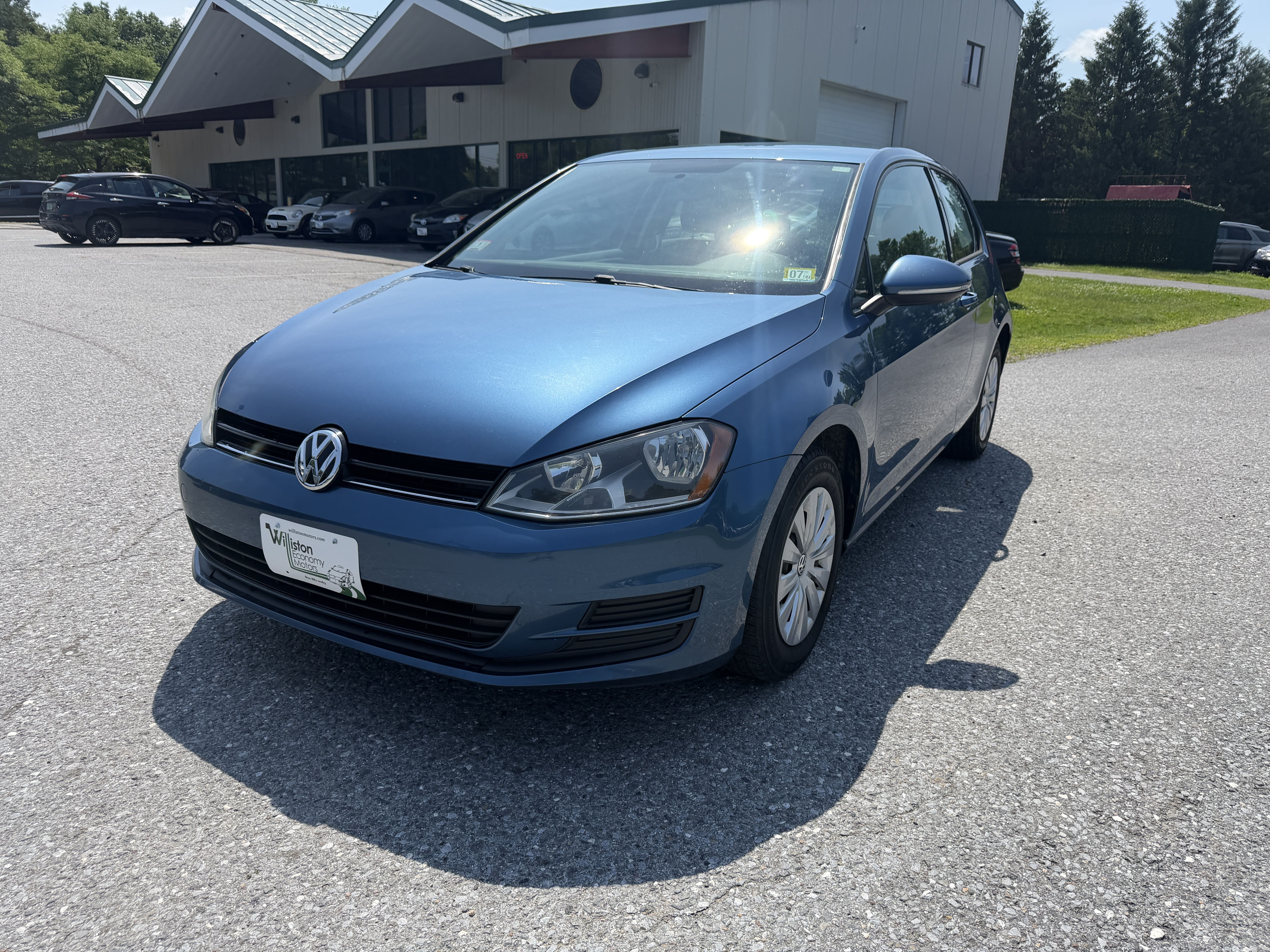 2015 Volkswagen Golf 2dr HB Man Launch Edition *Ltd Avail*