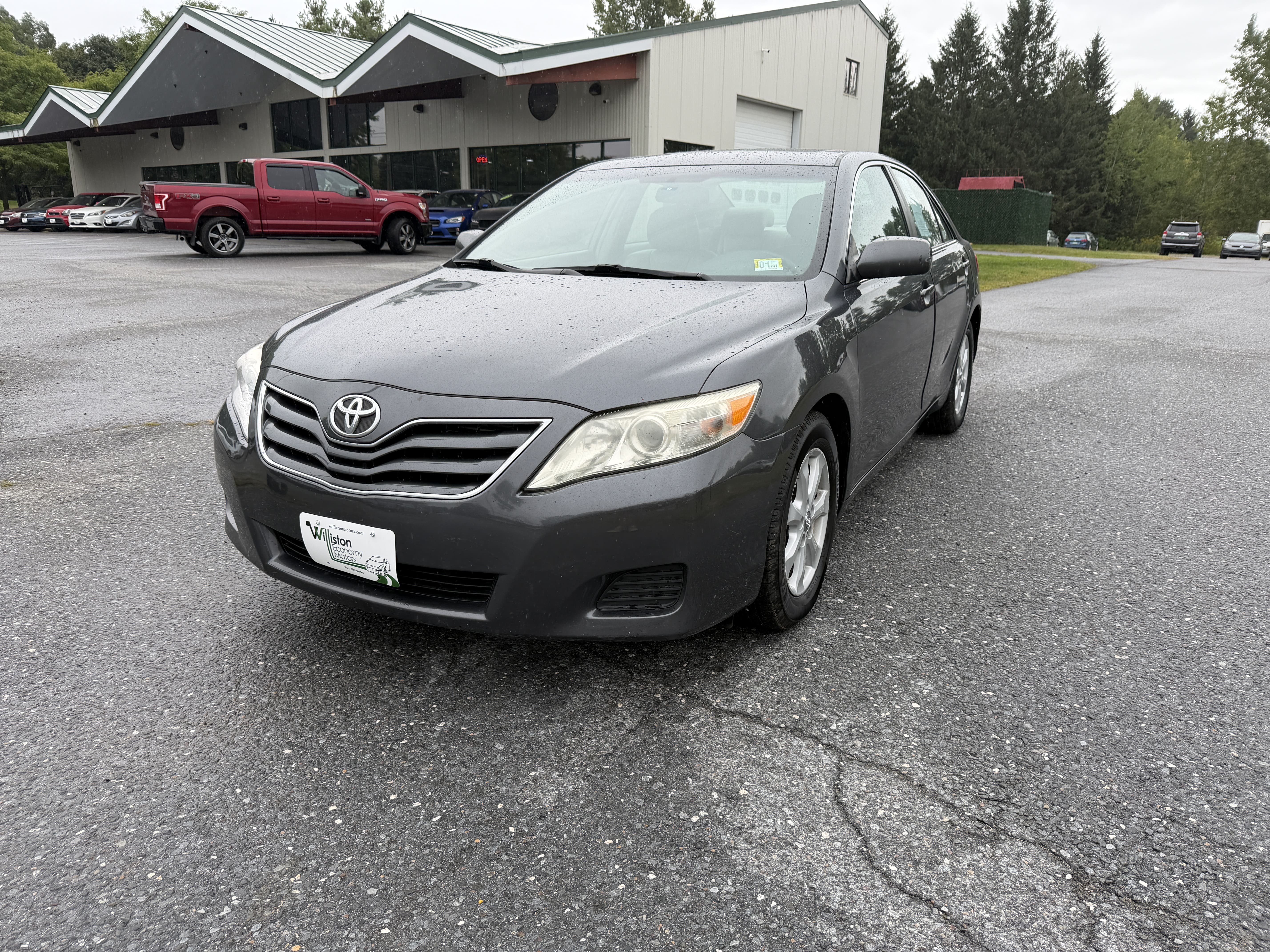 2011 Toyota Camry 4dr Sdn I4 Auto LE (Natl)
