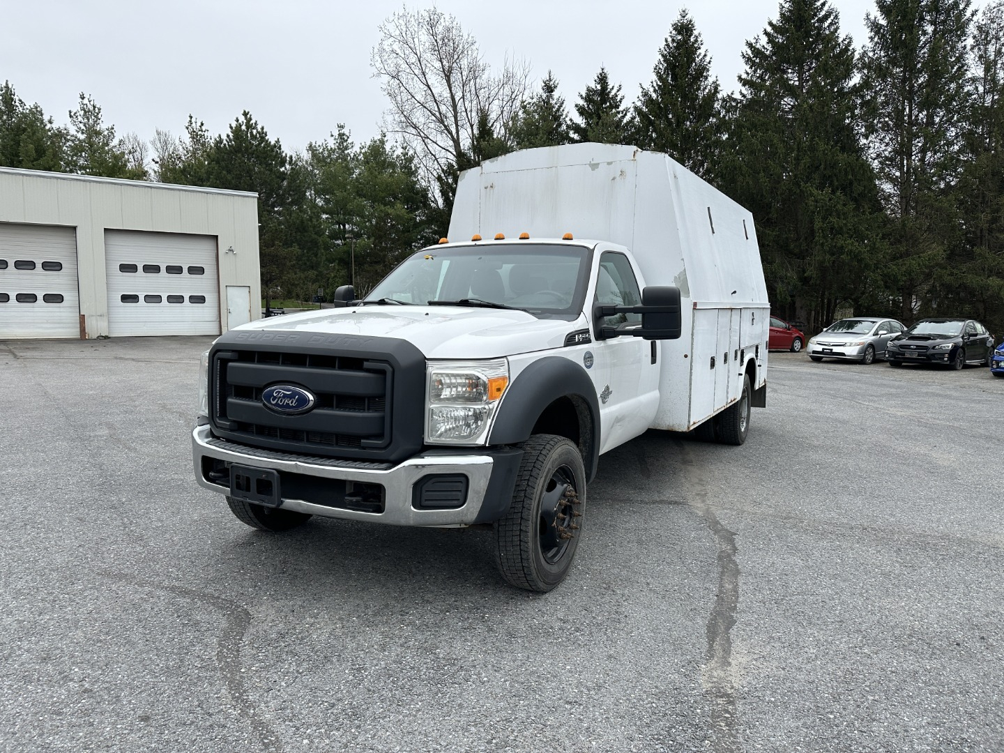2012 Ford Super Duty F-550 DRW 2WD Reg Cab 141 WB 60 CA XL
