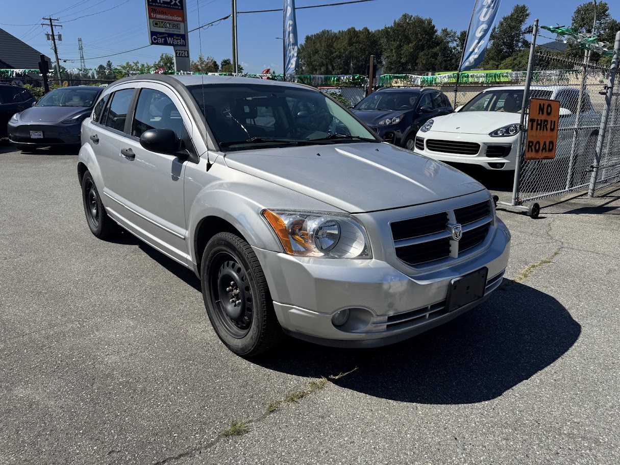 Gray 2007 Dodge Caliber Hatchback Front-Wheel Drive Automatic