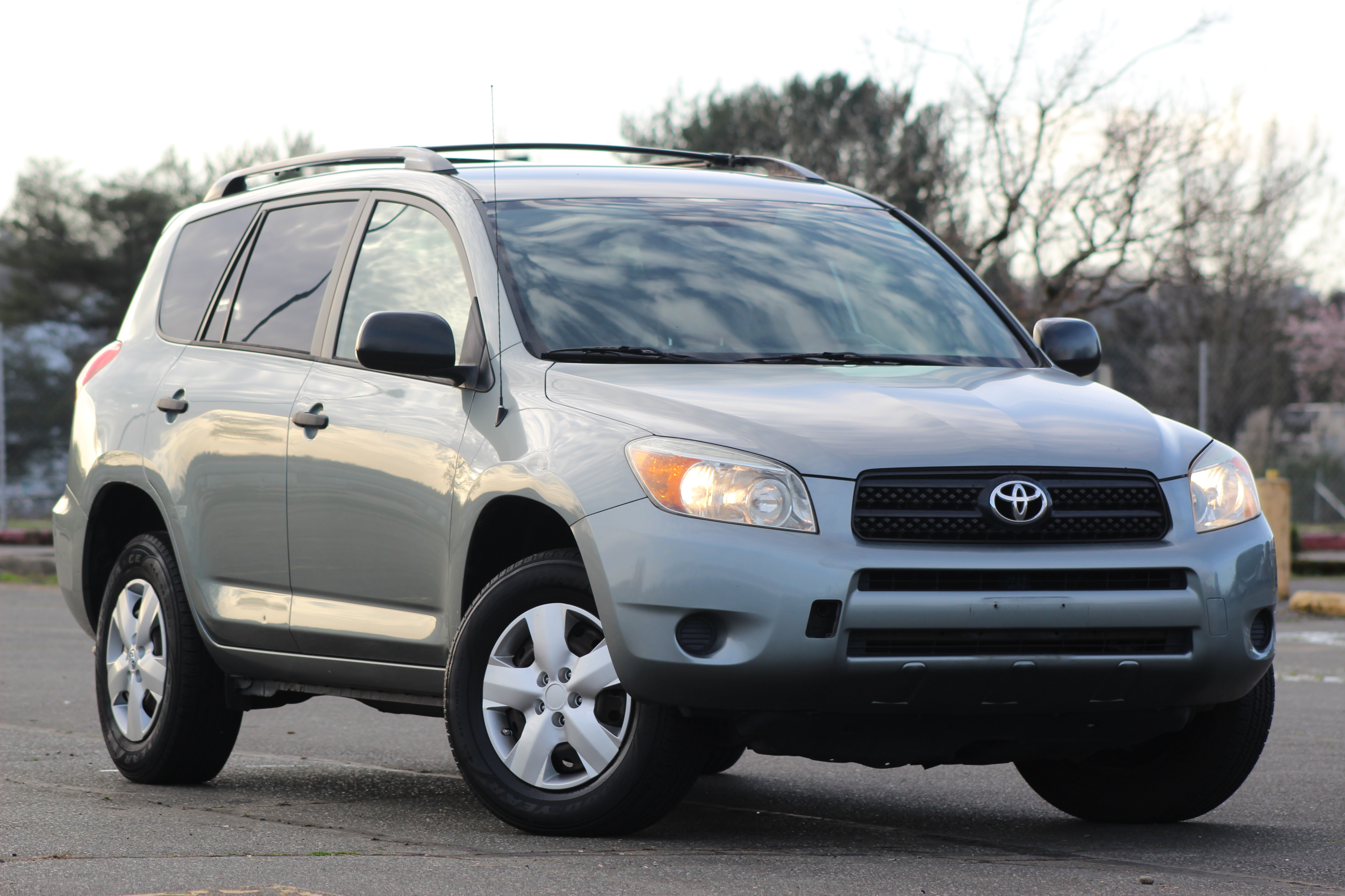 2006 Toyota RAV4 Base's photo