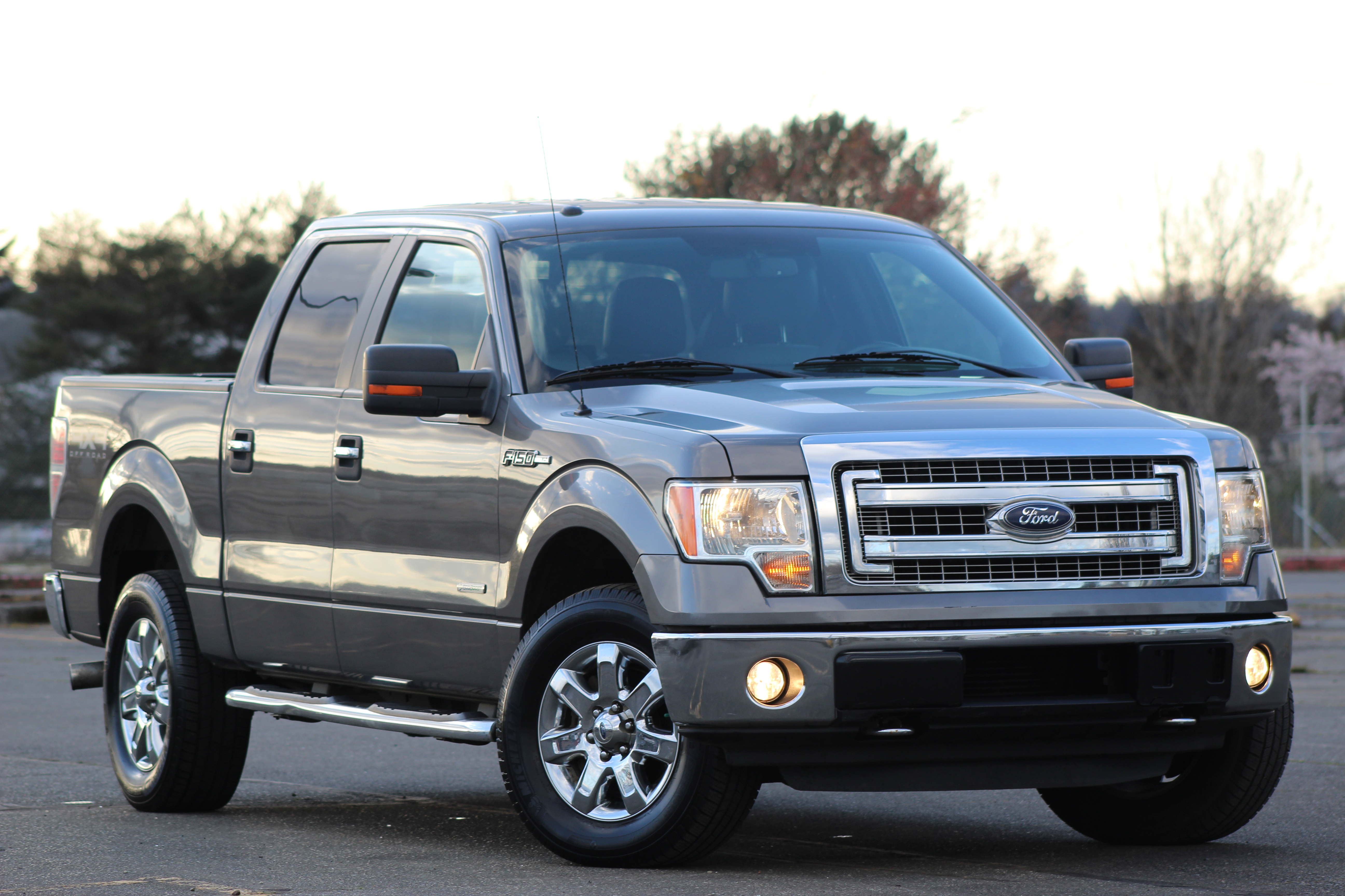 2013 Ford F-150 XLT 4x4 SuperCrew 145-in's photo