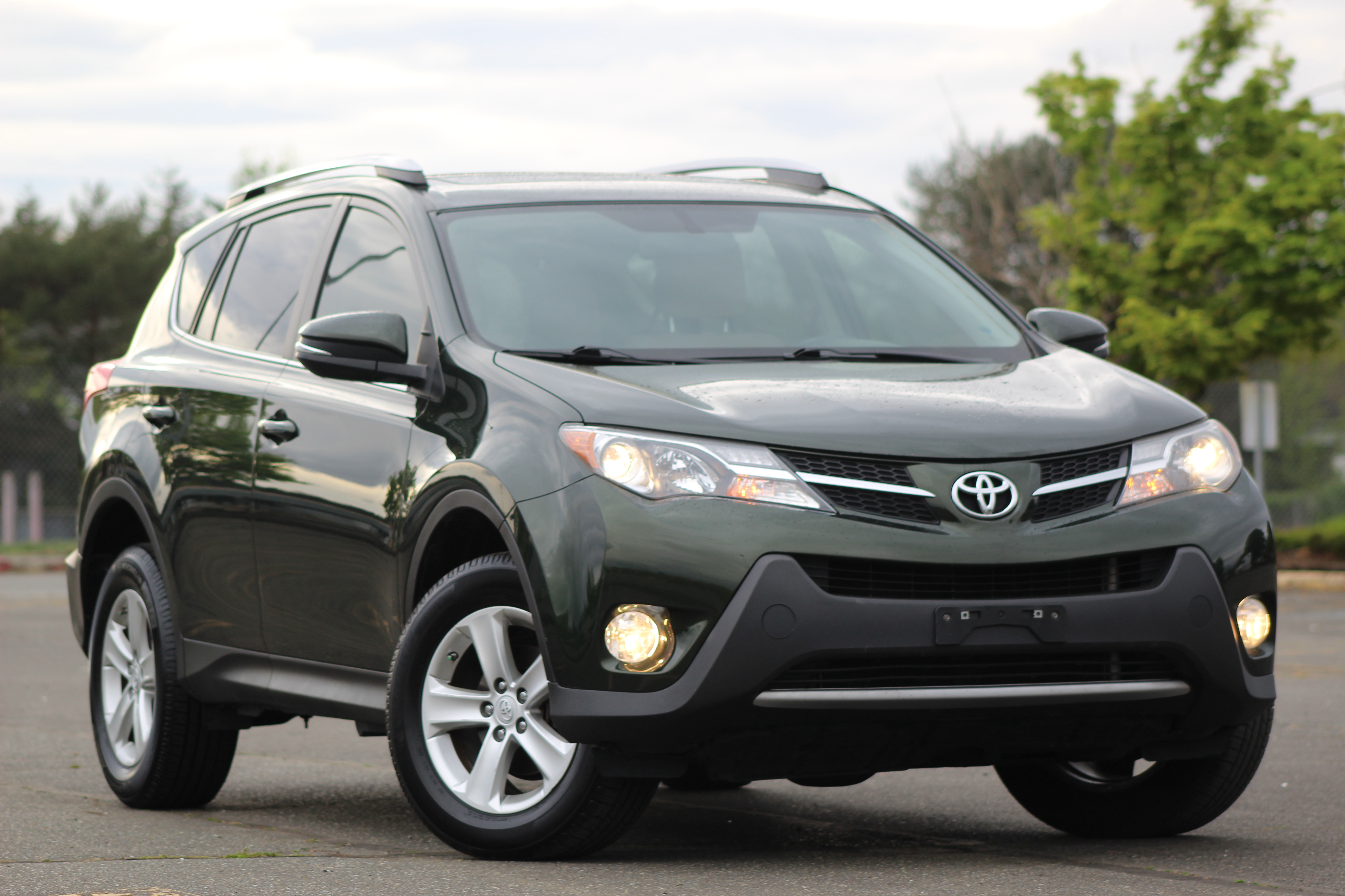 2013 Toyota RAV4 XLE's photo