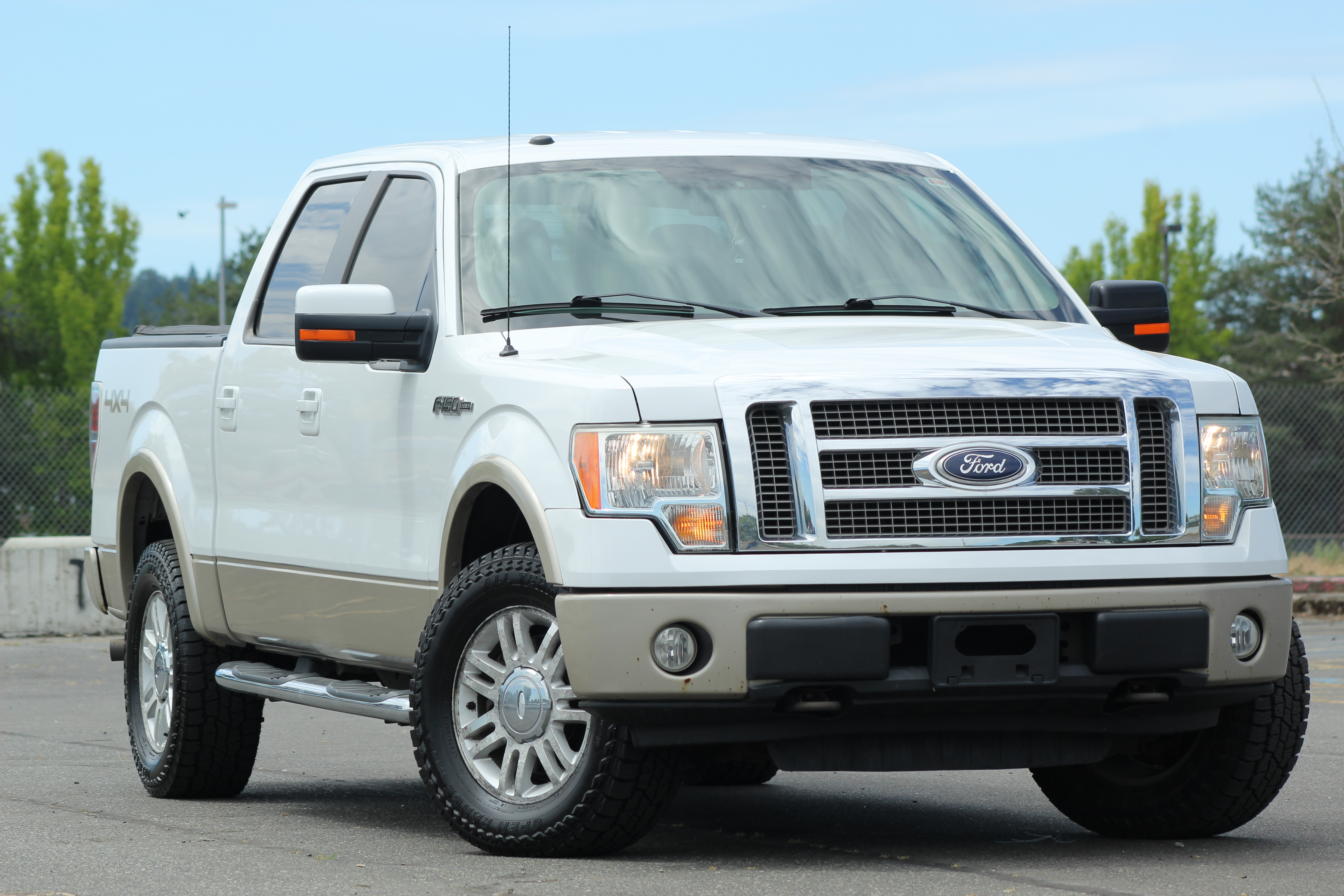 2010 Ford F-150 Lariat 4x4 SuperCrew 145-in's photo