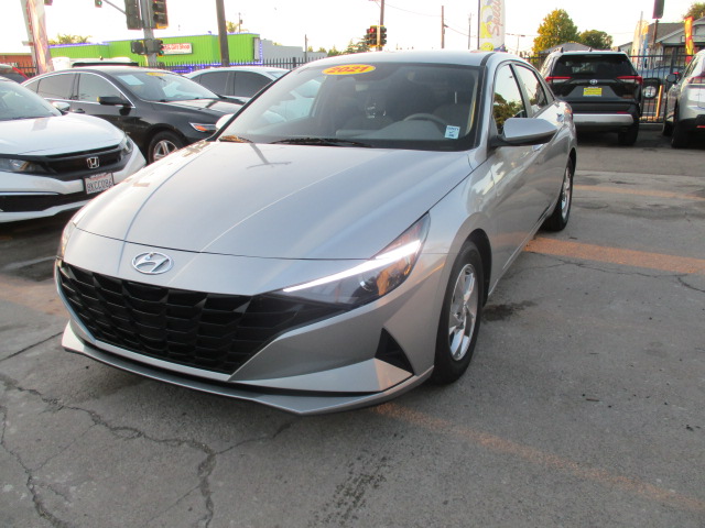 2021 Hyundai Elantra SE IVT