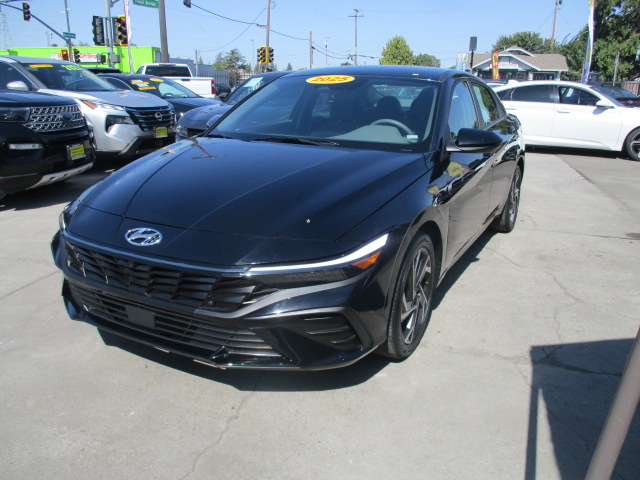 2025 Hyundai Elantra Hybrid SEL Sport DCT