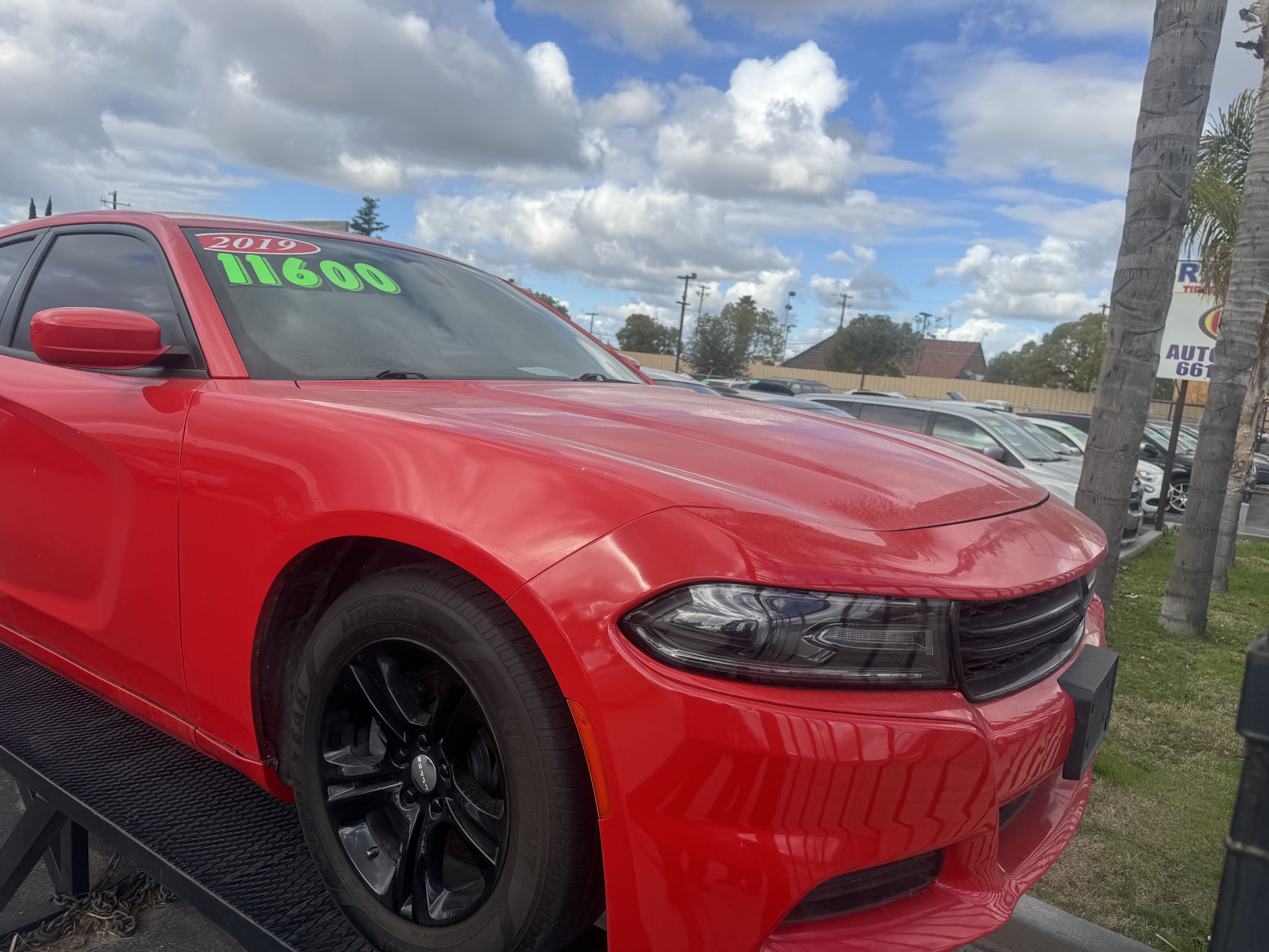 2019 Dodge Charger SXT's photo