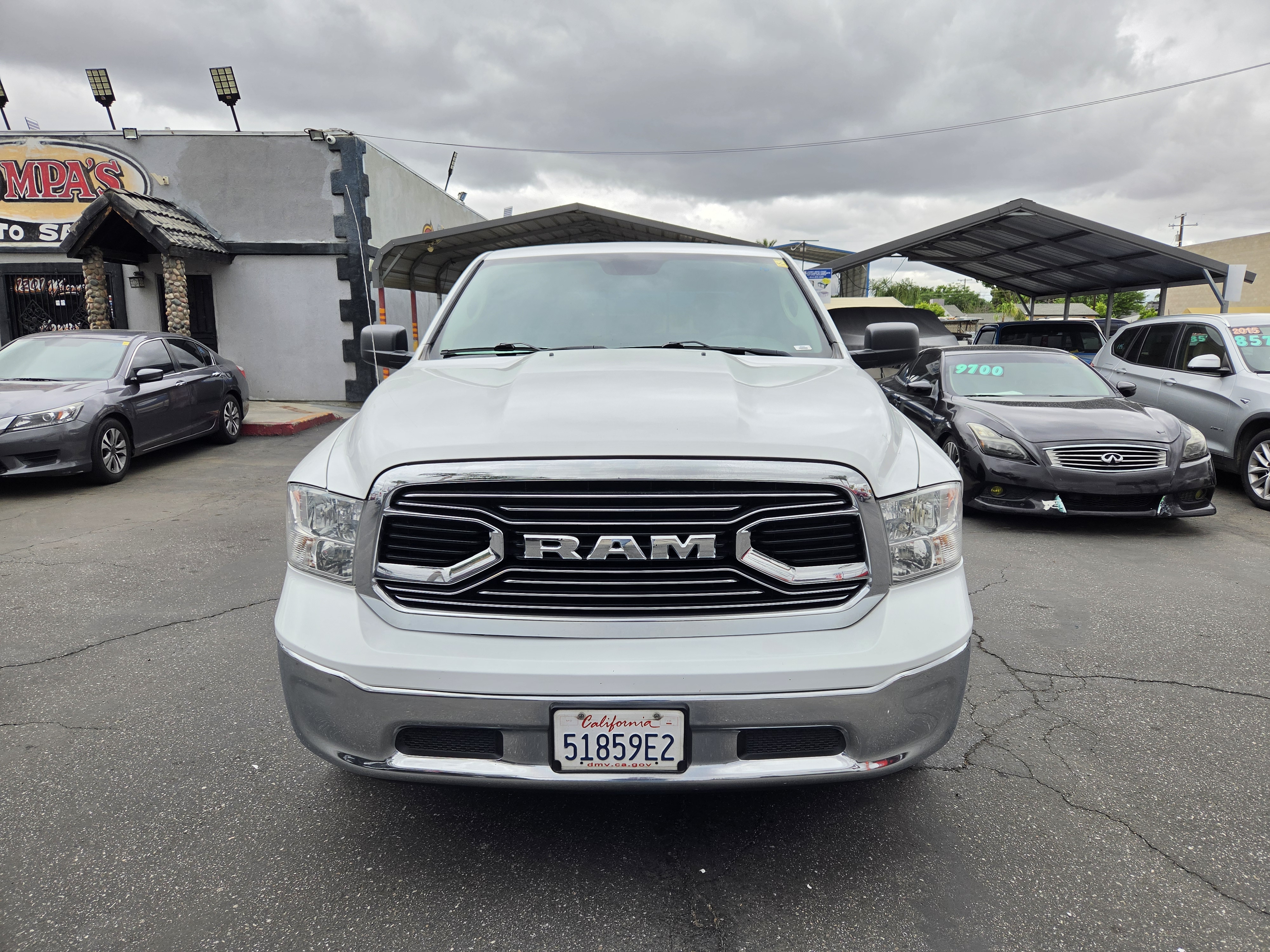 2017 RAM 1500 SLT Crew Cab 6'4's photo