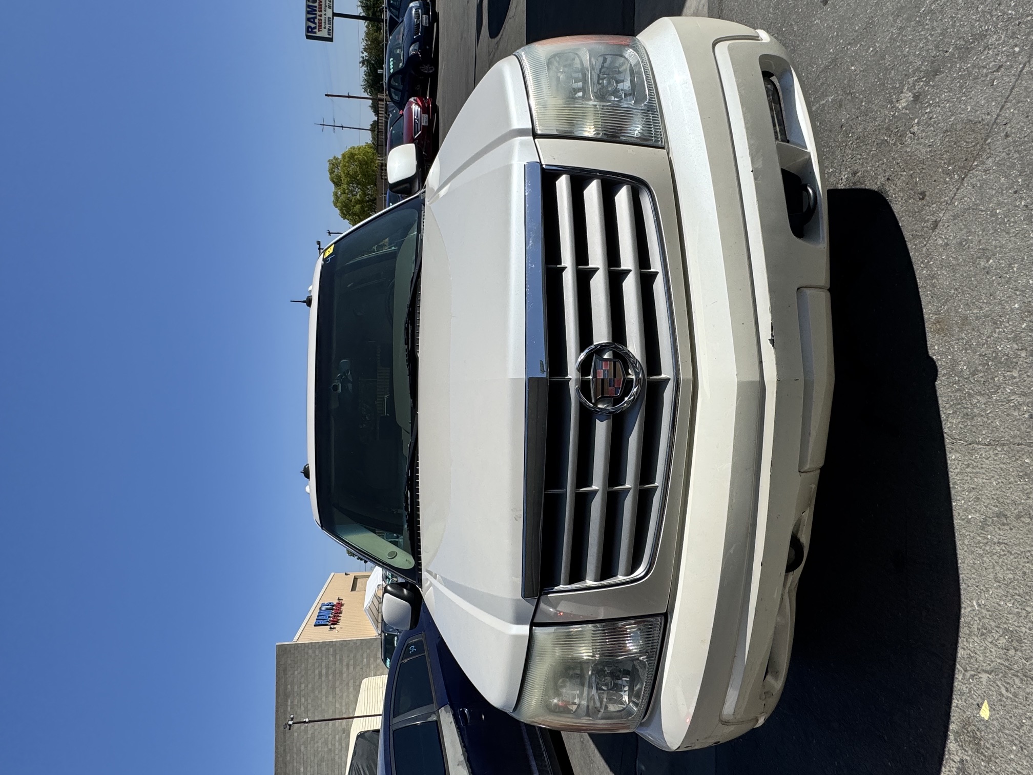 2003 Cadillac Escalade ESV -'s photo