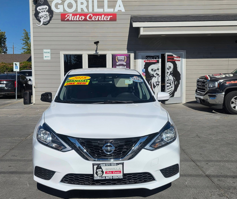 White 2018 Nissan Sentra Sedan Front-Wheel Drive Manual