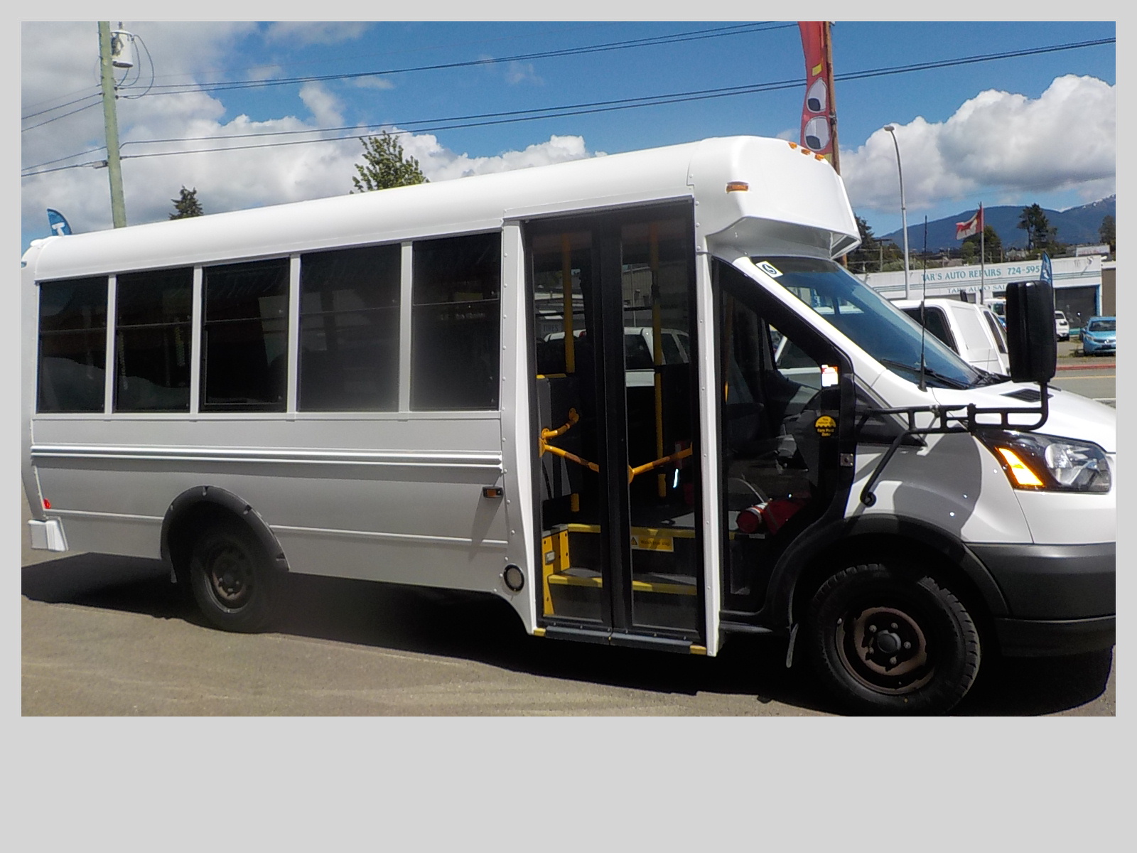 2017 Ford Transit Chassis 350 LB Cutaway RWD