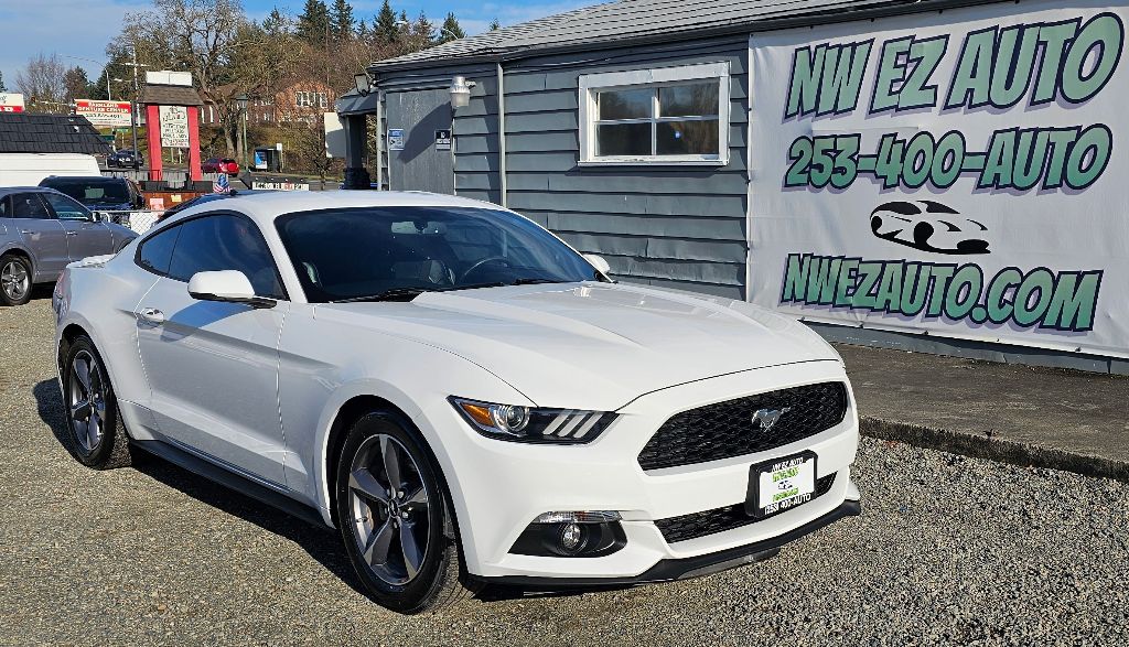 2015 Ford Mustang EcoBoost Premium Coupe RWD