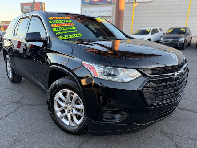 View vehicle photo 3