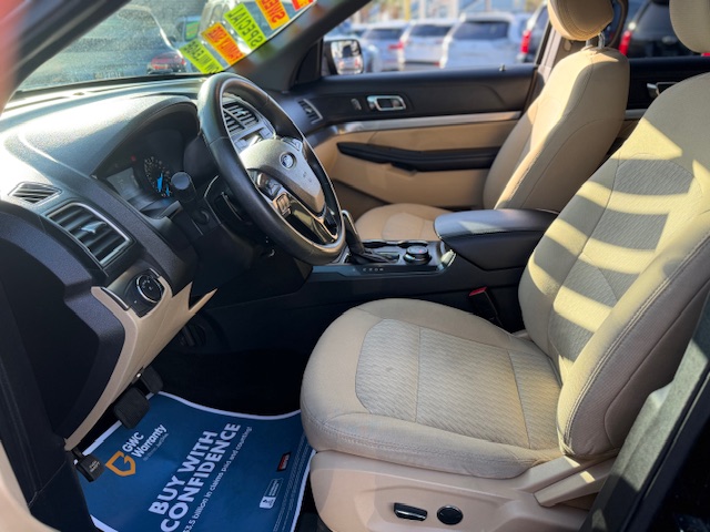 View vehicle photo 6