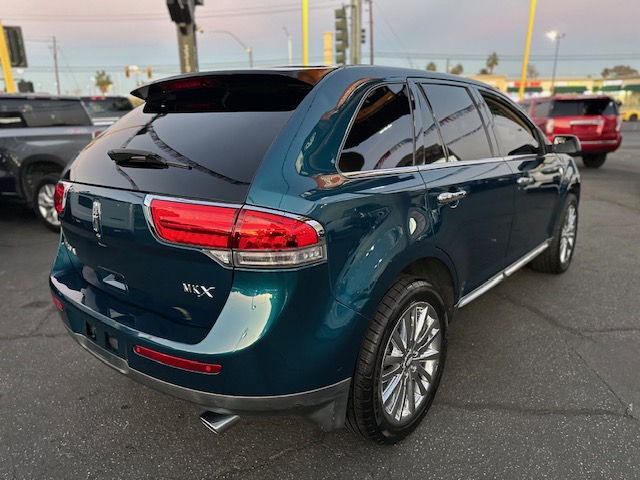 View vehicle photo 5