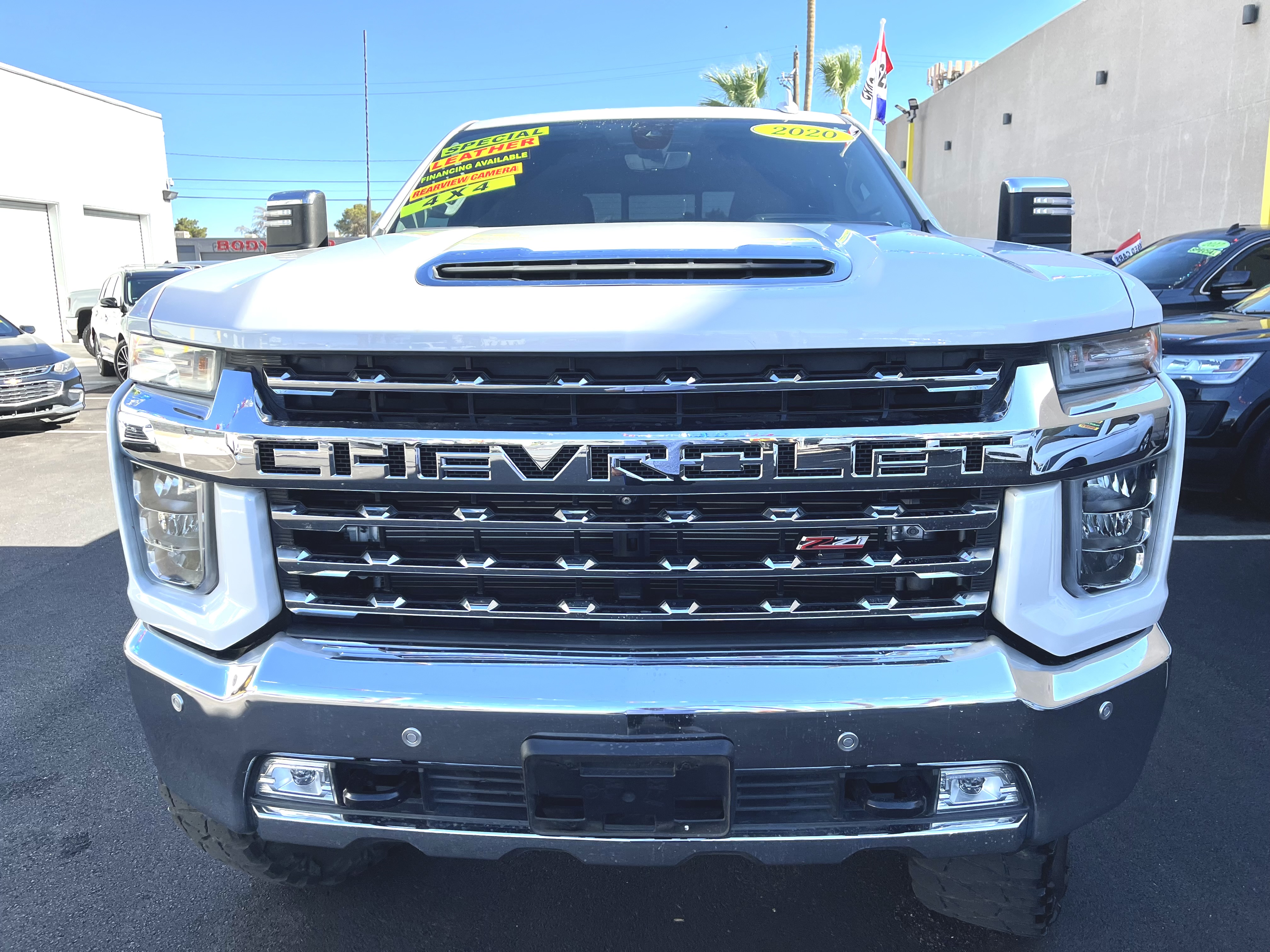 View vehicle photo 2