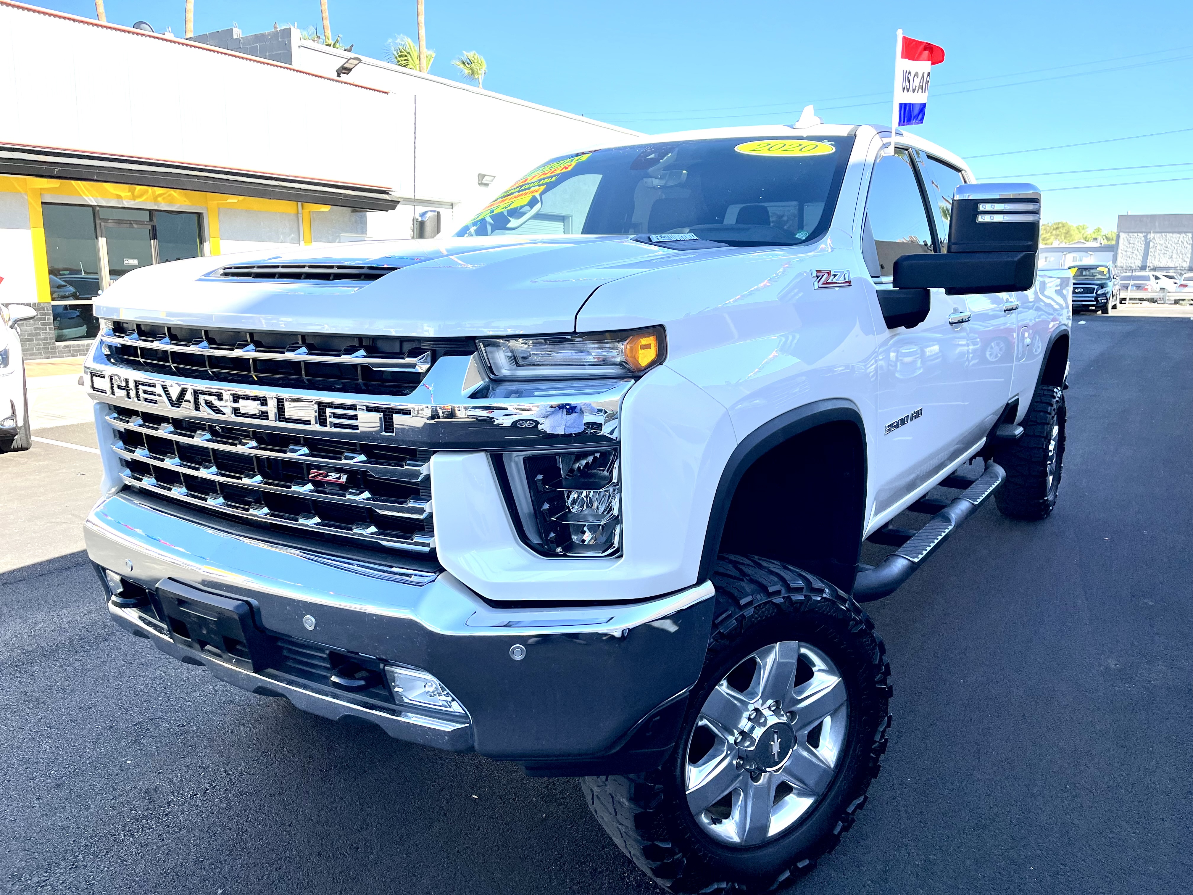 View vehicle photo 3