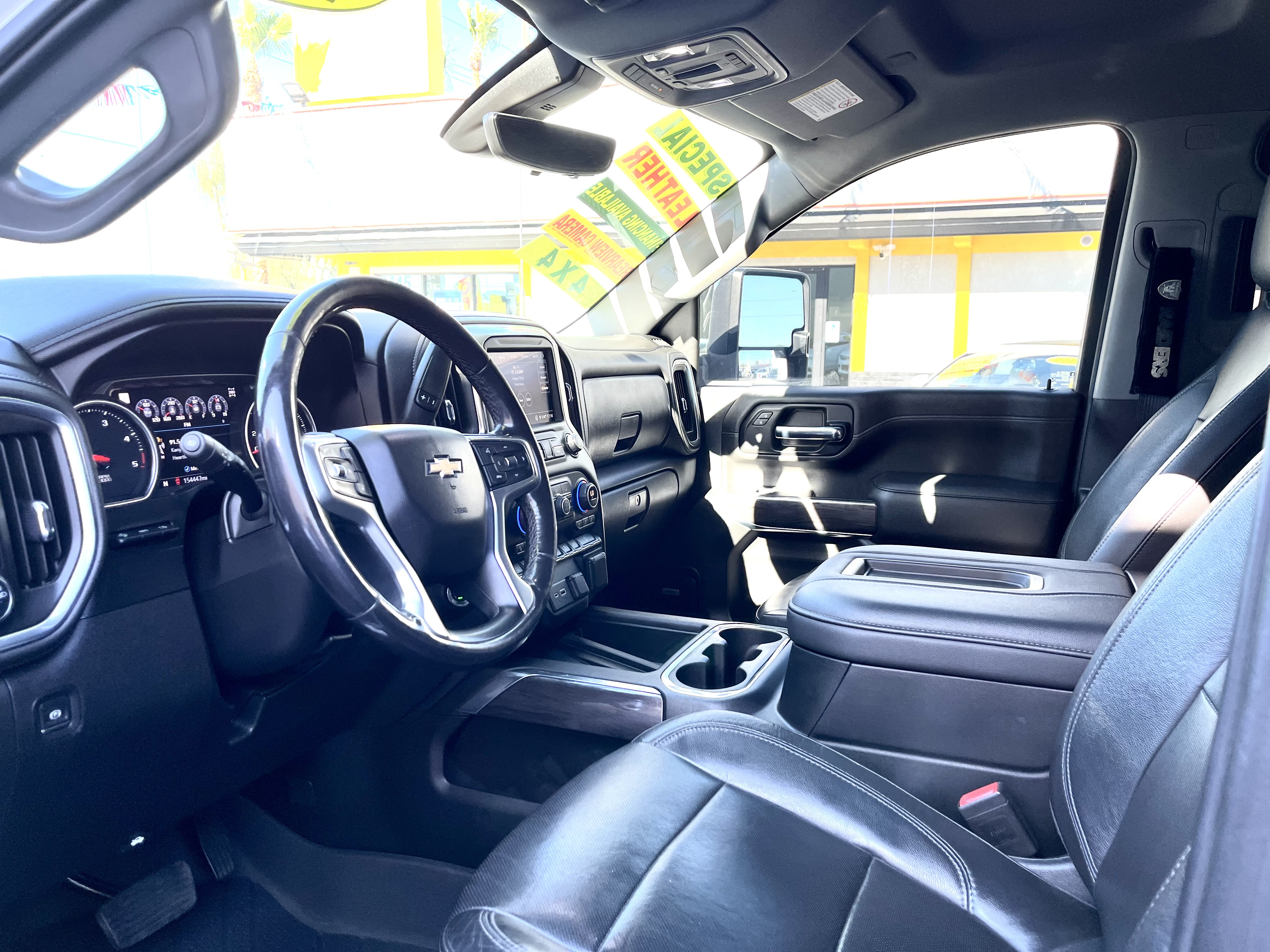 View vehicle photo 7