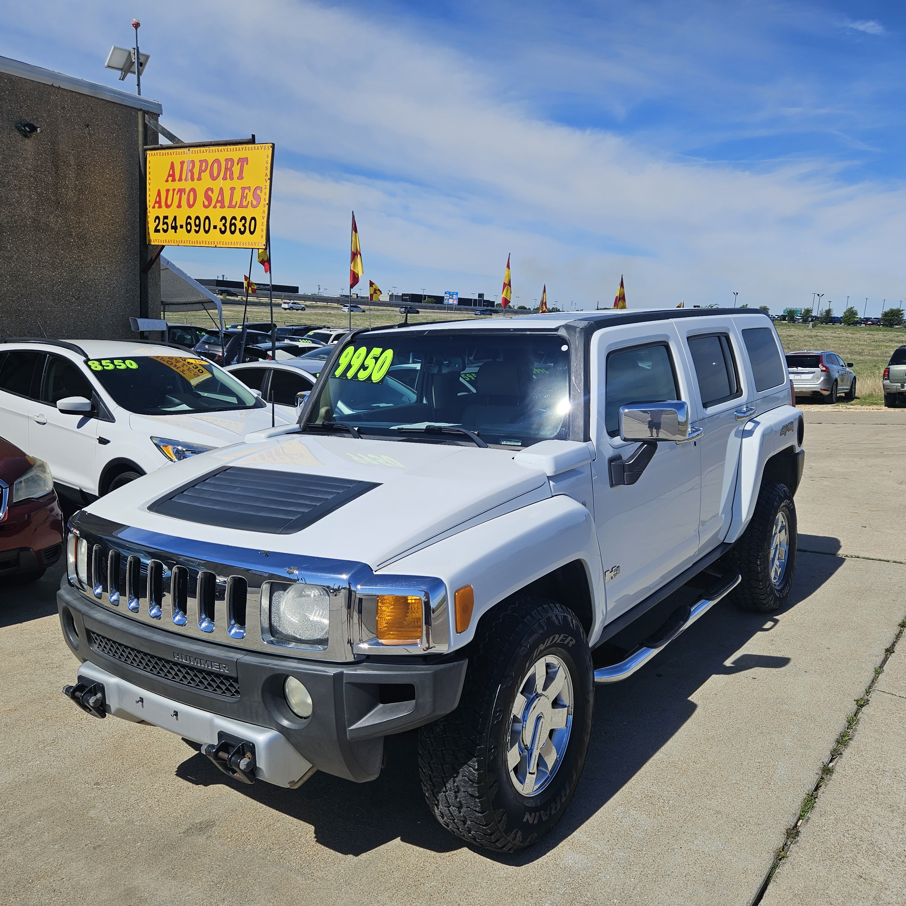White 2009 Hummer H3 Luxury SUV / Crossover Four-Wheel Drive Automatic