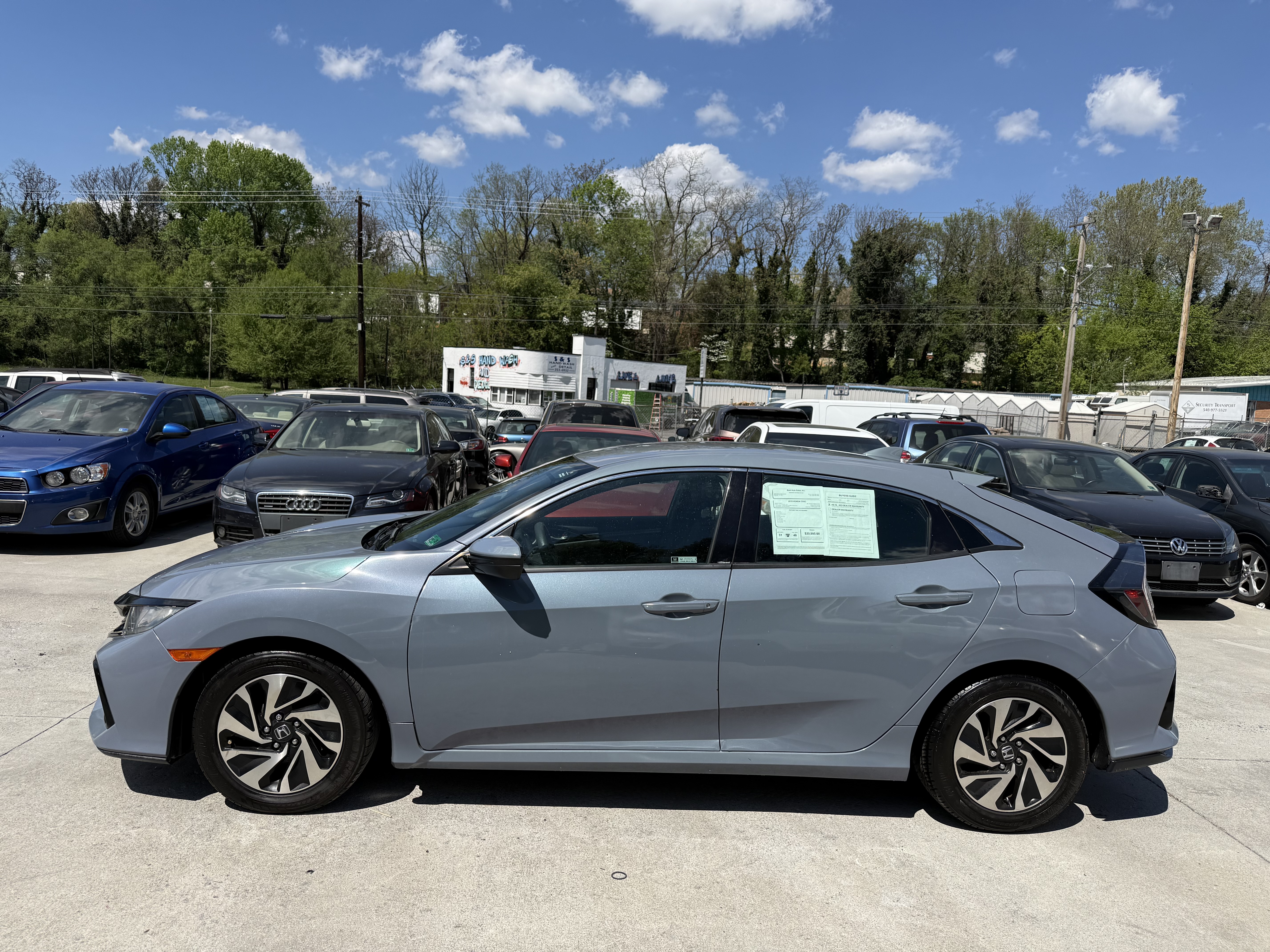 View vehicle photo 7