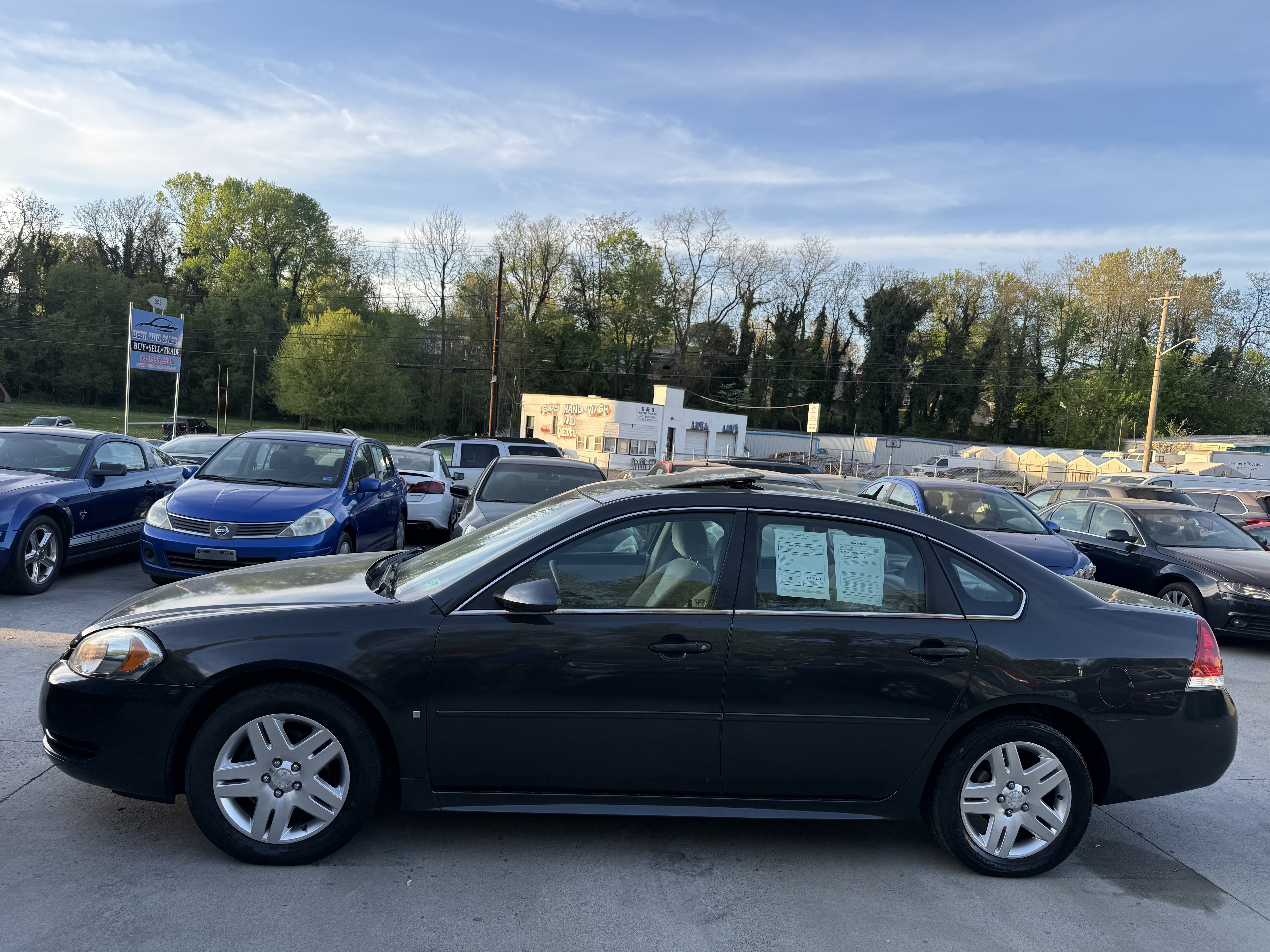 View vehicle photo 7