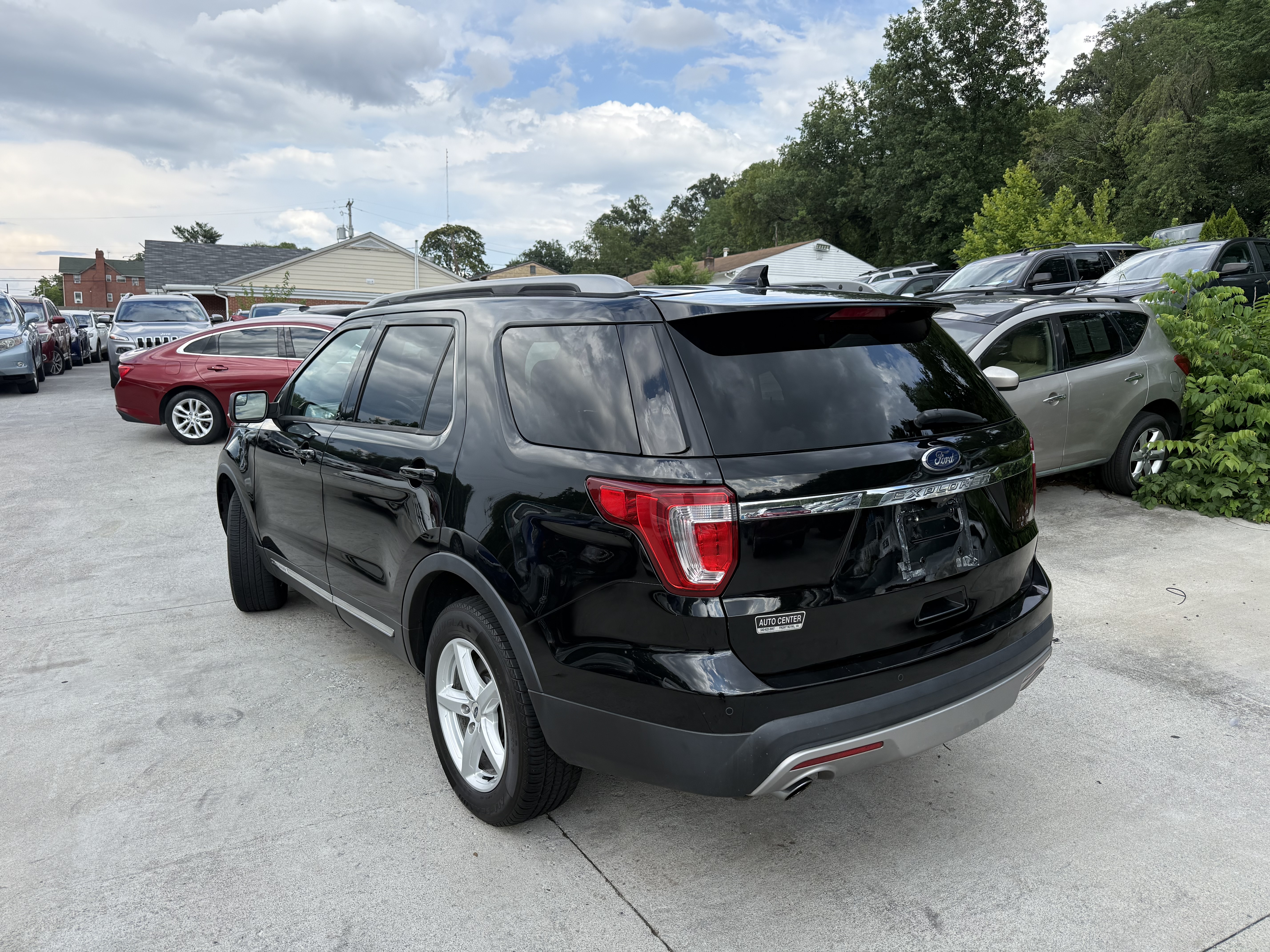 View vehicle photo 6