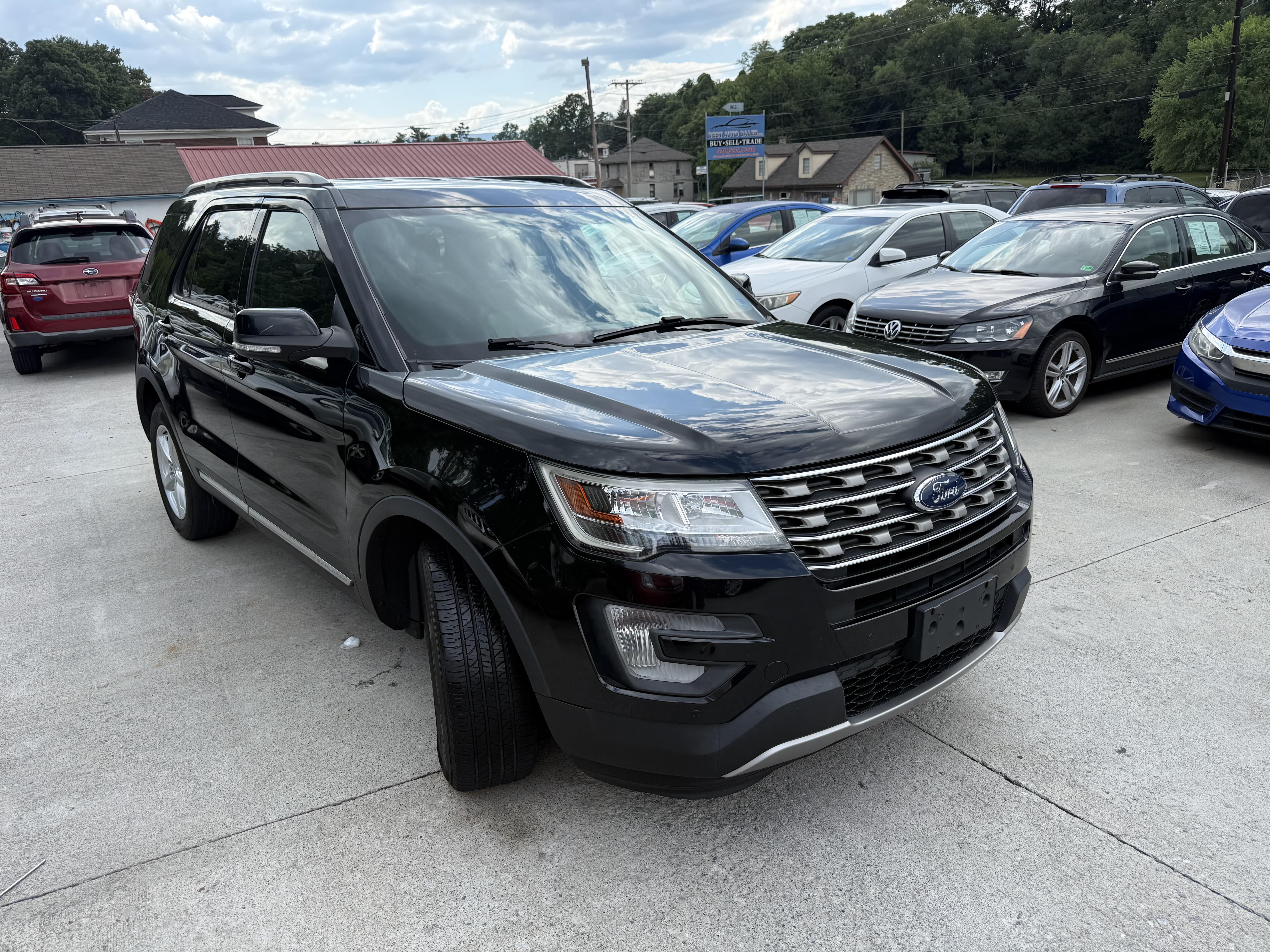 View vehicle photo 3