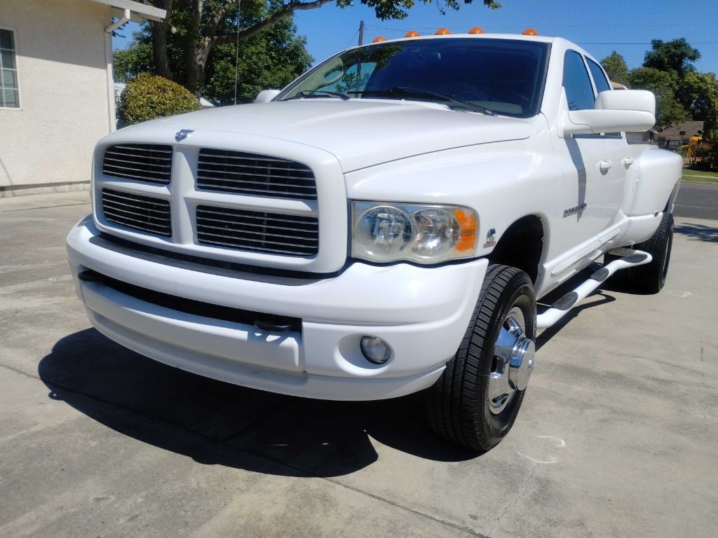 2005 Dodge RAM 3500 ST Quad Cab LB DRW 4WD