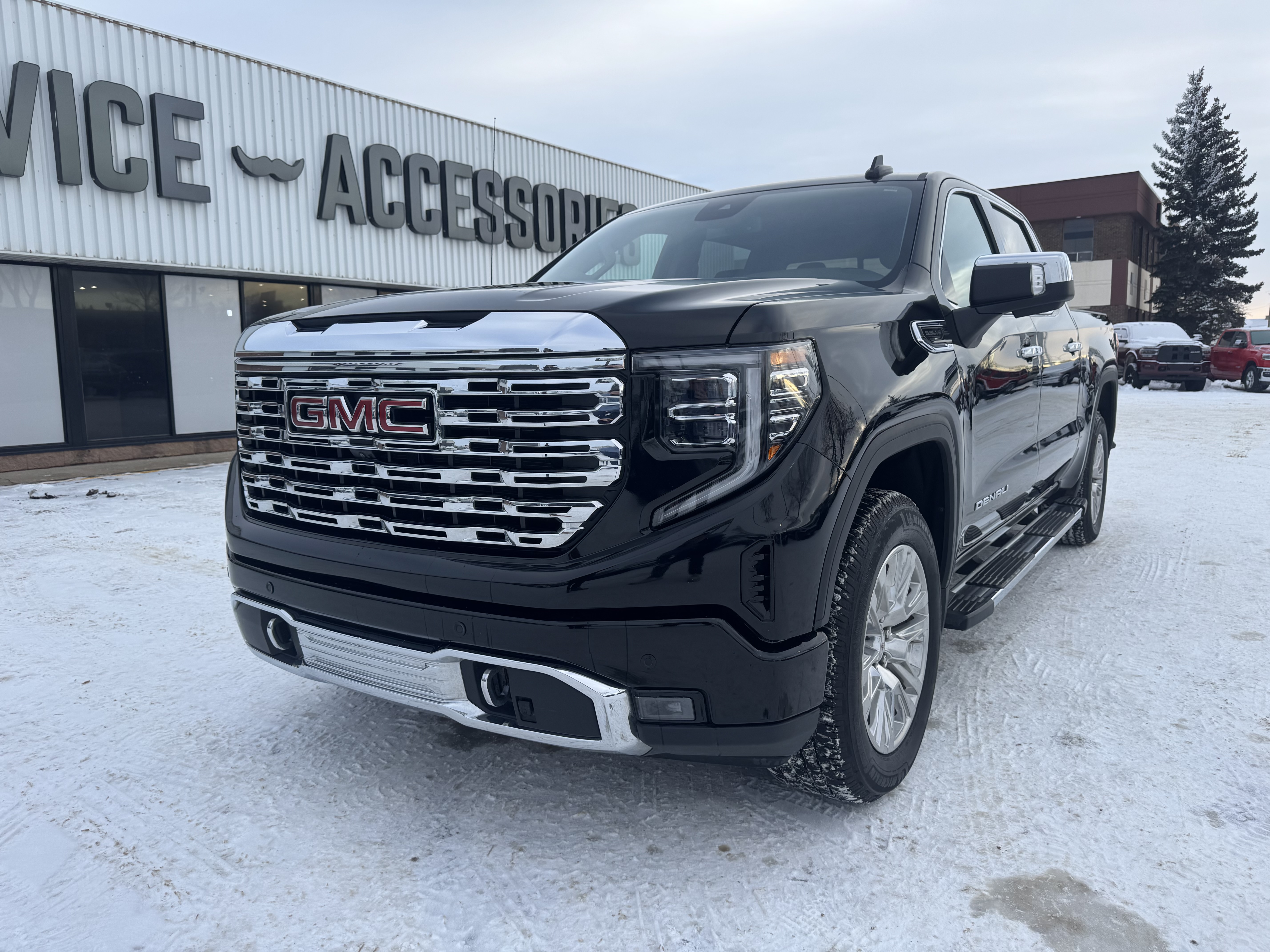 2023 GMC Sierra 1500 Denali Crew Cab 4WD