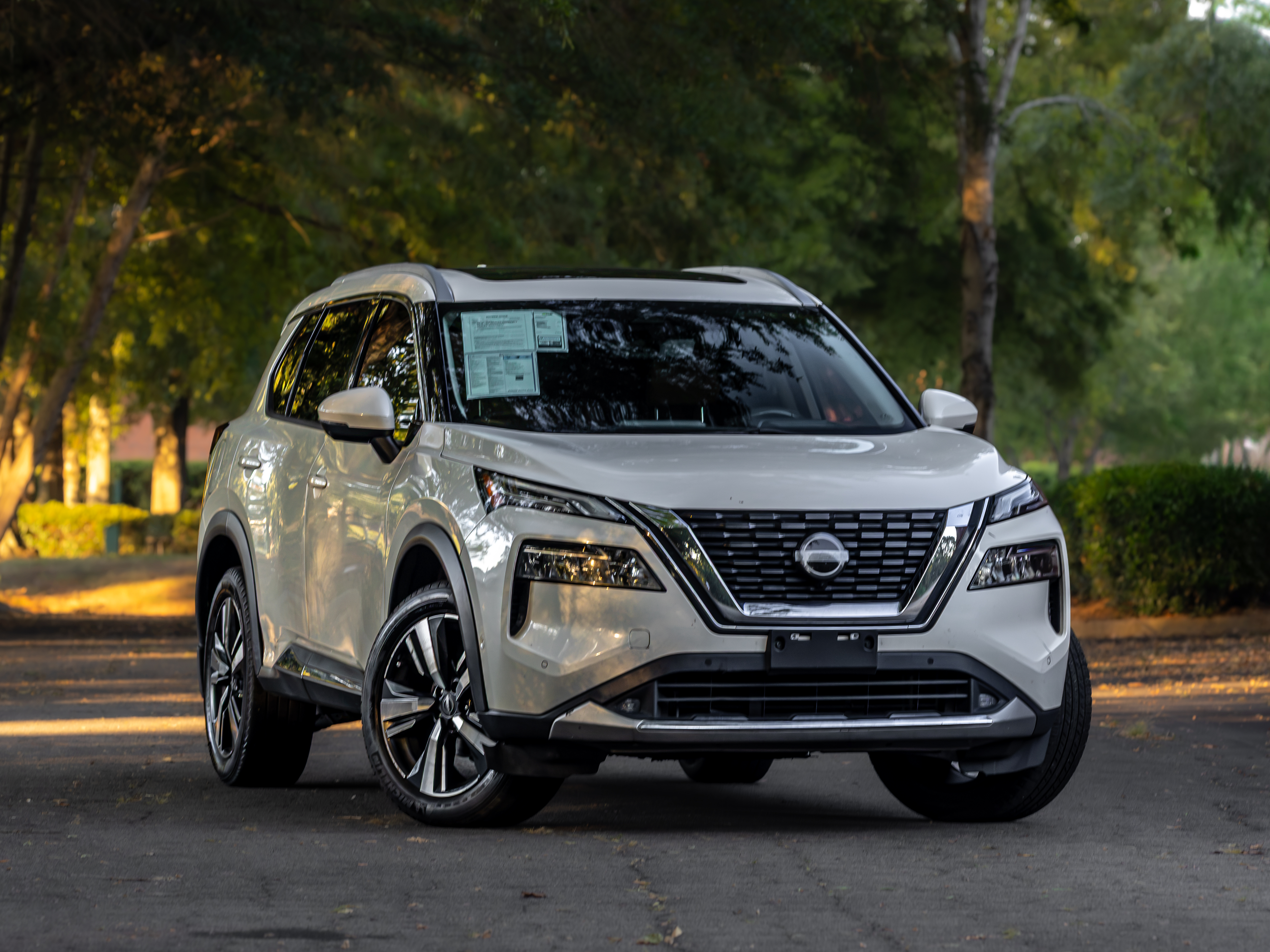 White 2022 Nissan Rogue SUV / Crossover Front-Wheel Drive Automatic