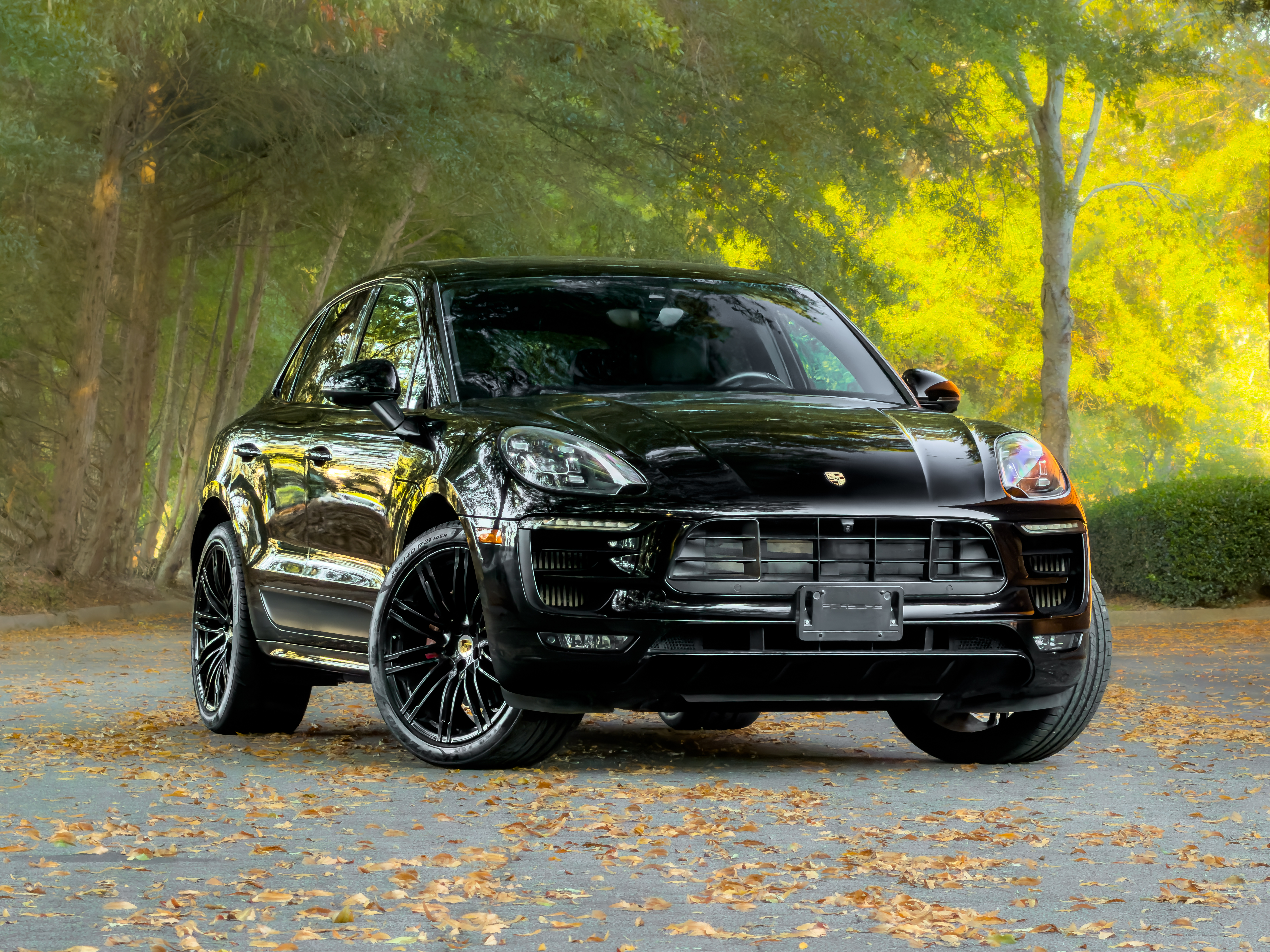 Black 2018 Porsche Macan SUV / Crossover All-Wheel Drive Automatic
