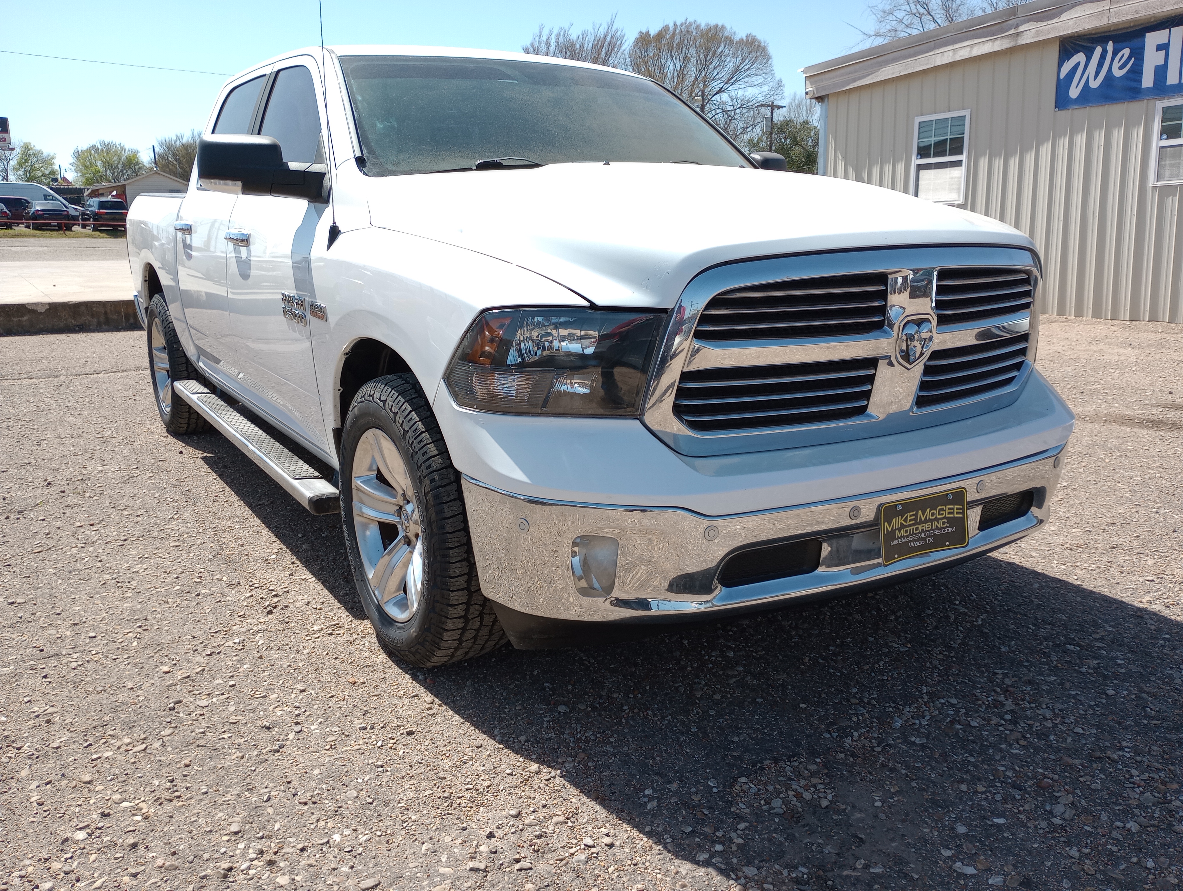 White 2014 RAM 1500 Lone Star Crew Cab RWD Pickup Truck 4X2 Automatic
