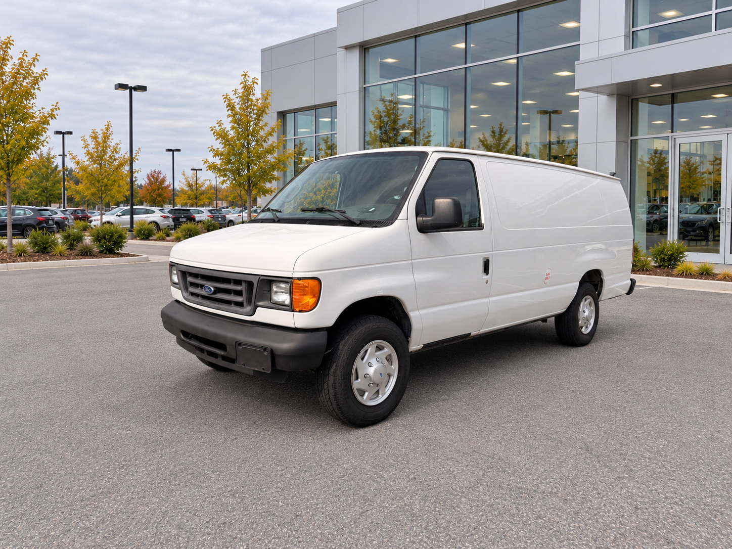 White 2006 Ford E-Series Van Rear-Wheel Drive Automatic