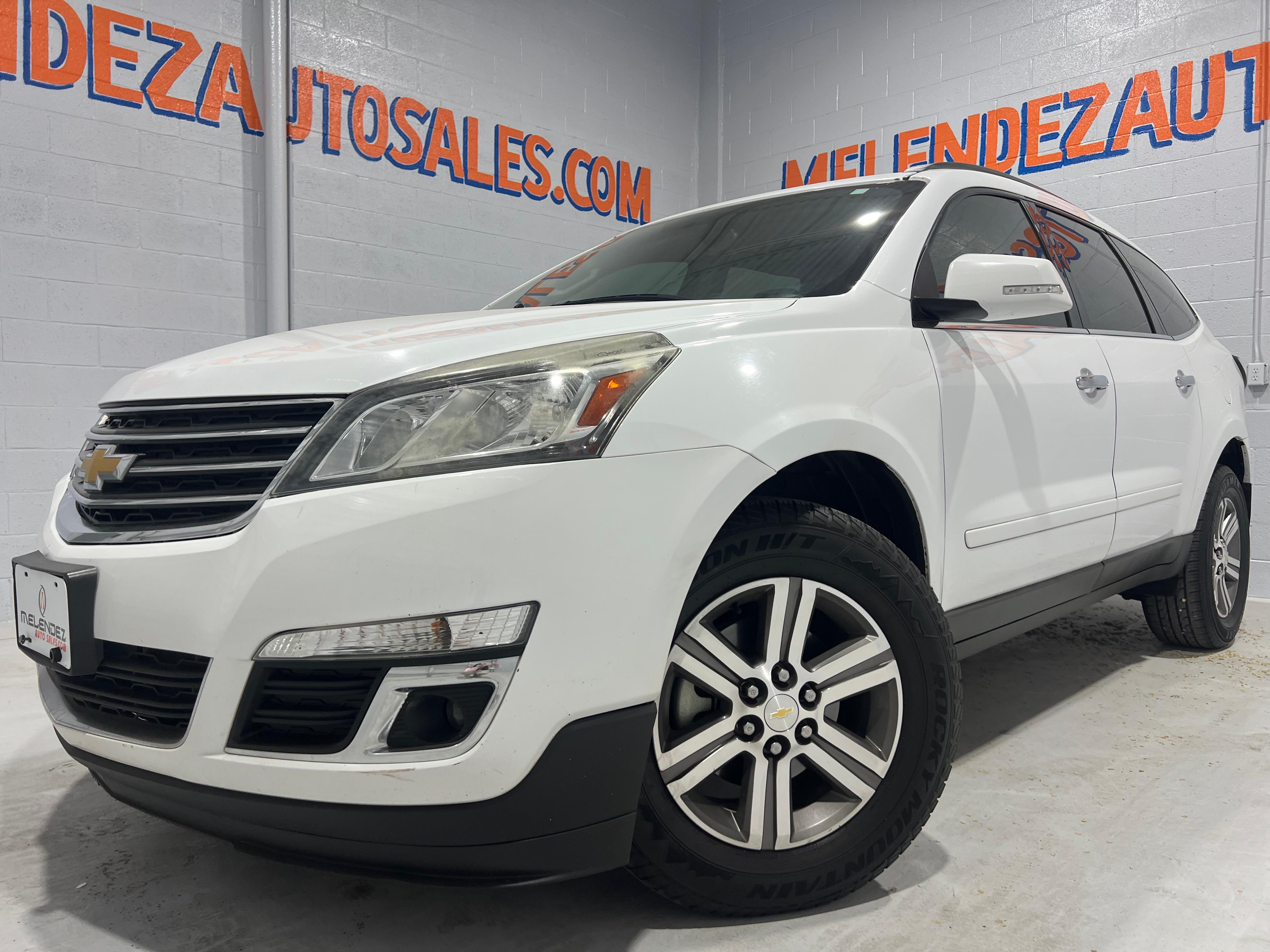 White 2017 Chevrolet Traverse 1LT AWD SUV / Crossover All-Wheel Drive Automatic