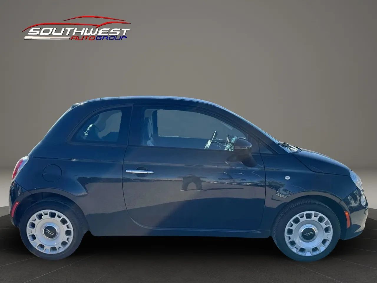 View vehicle photo 7