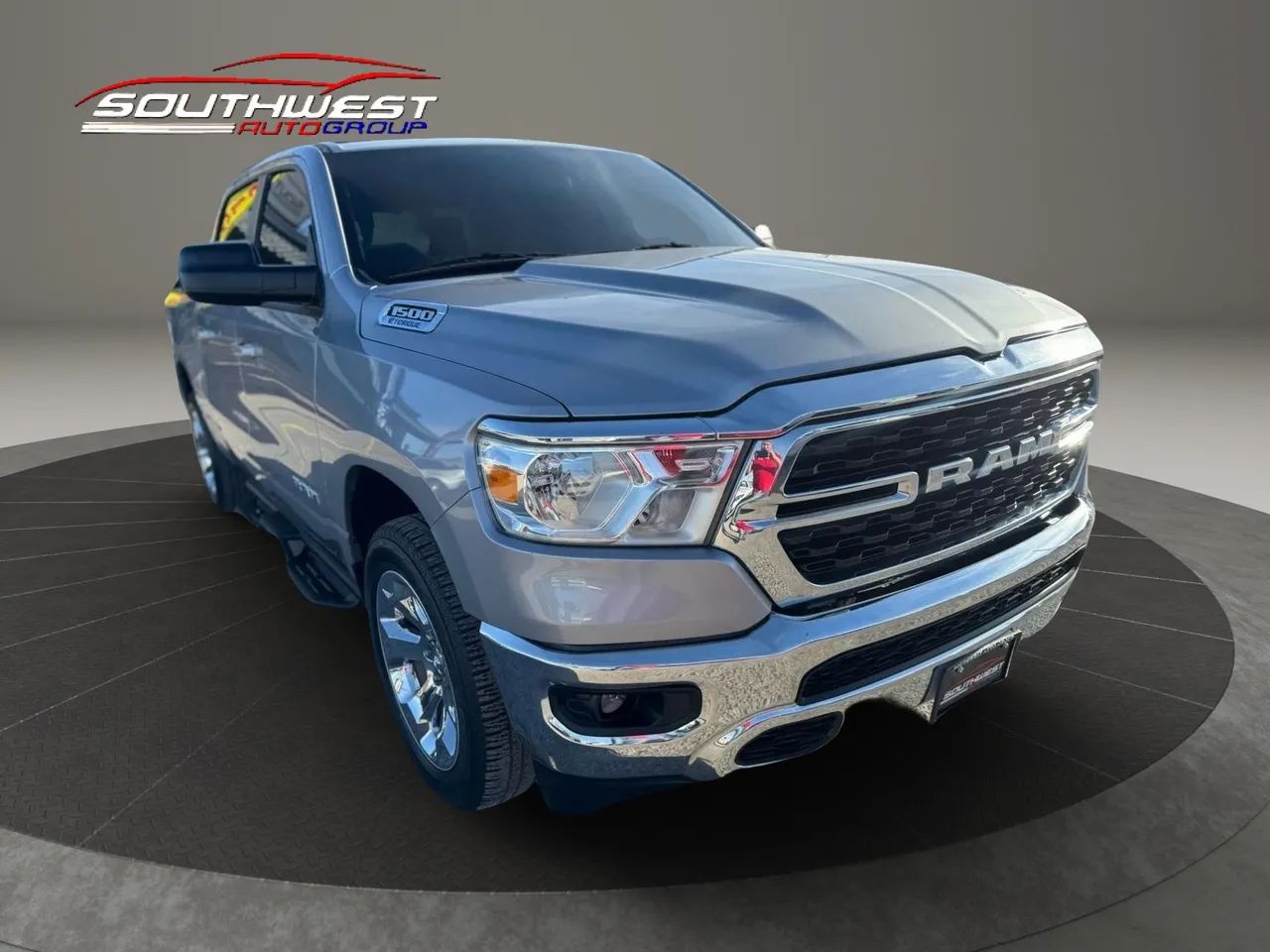 View vehicle photo 7