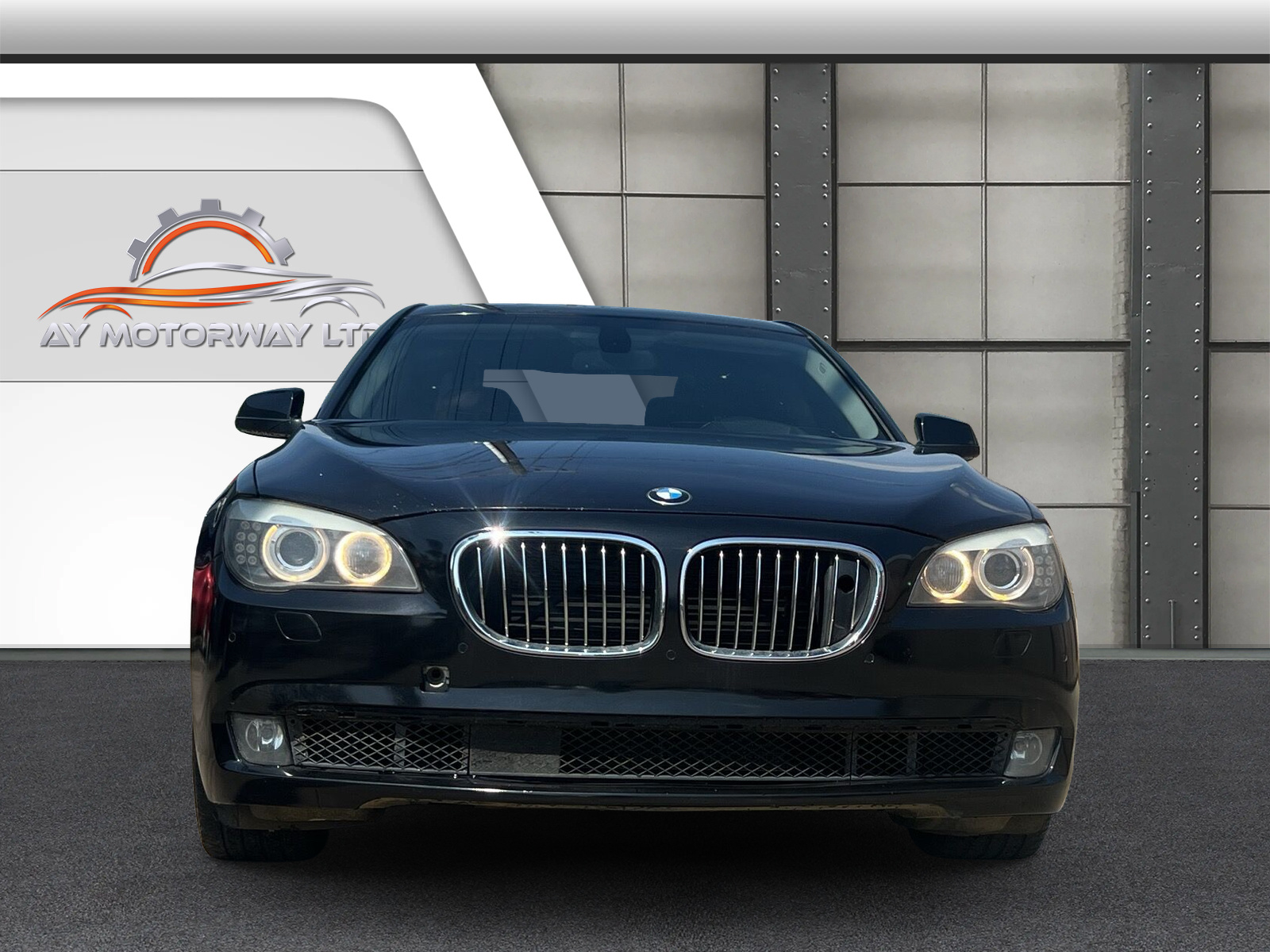 BMW 7 Series 750i xDrive AWD 2011