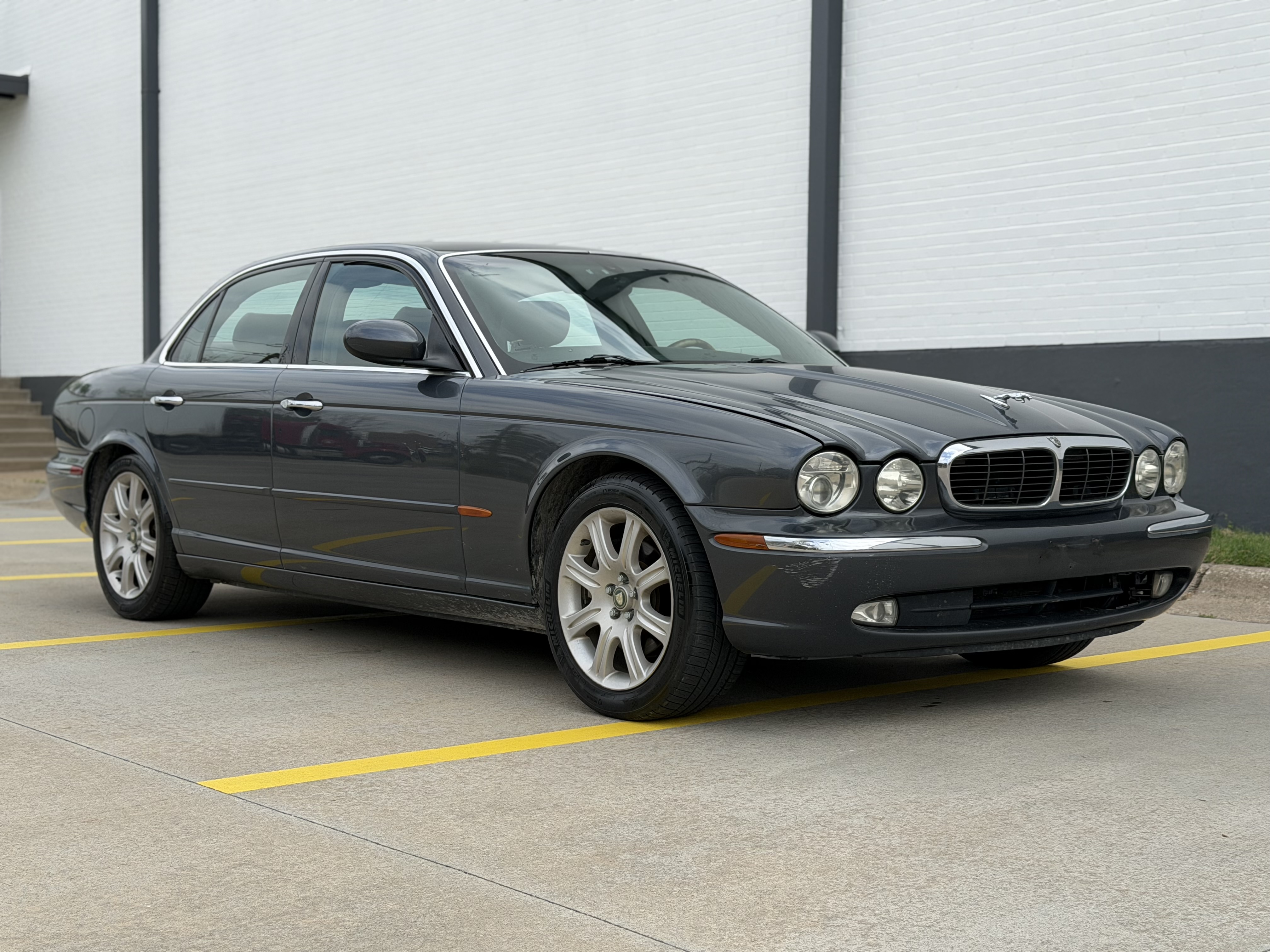2004 Jaguar XJ-Series XJ8 RWD