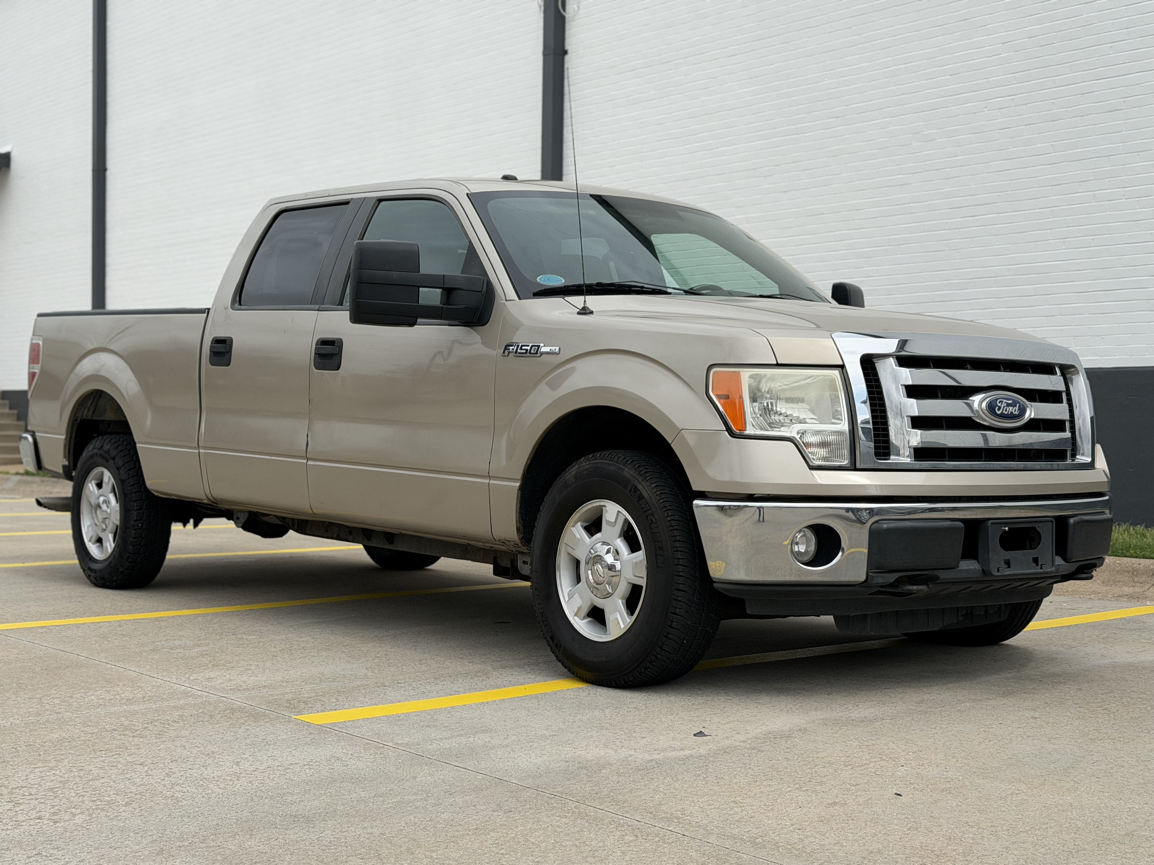 2010 Ford F-150 XL SuperCrew 4WD