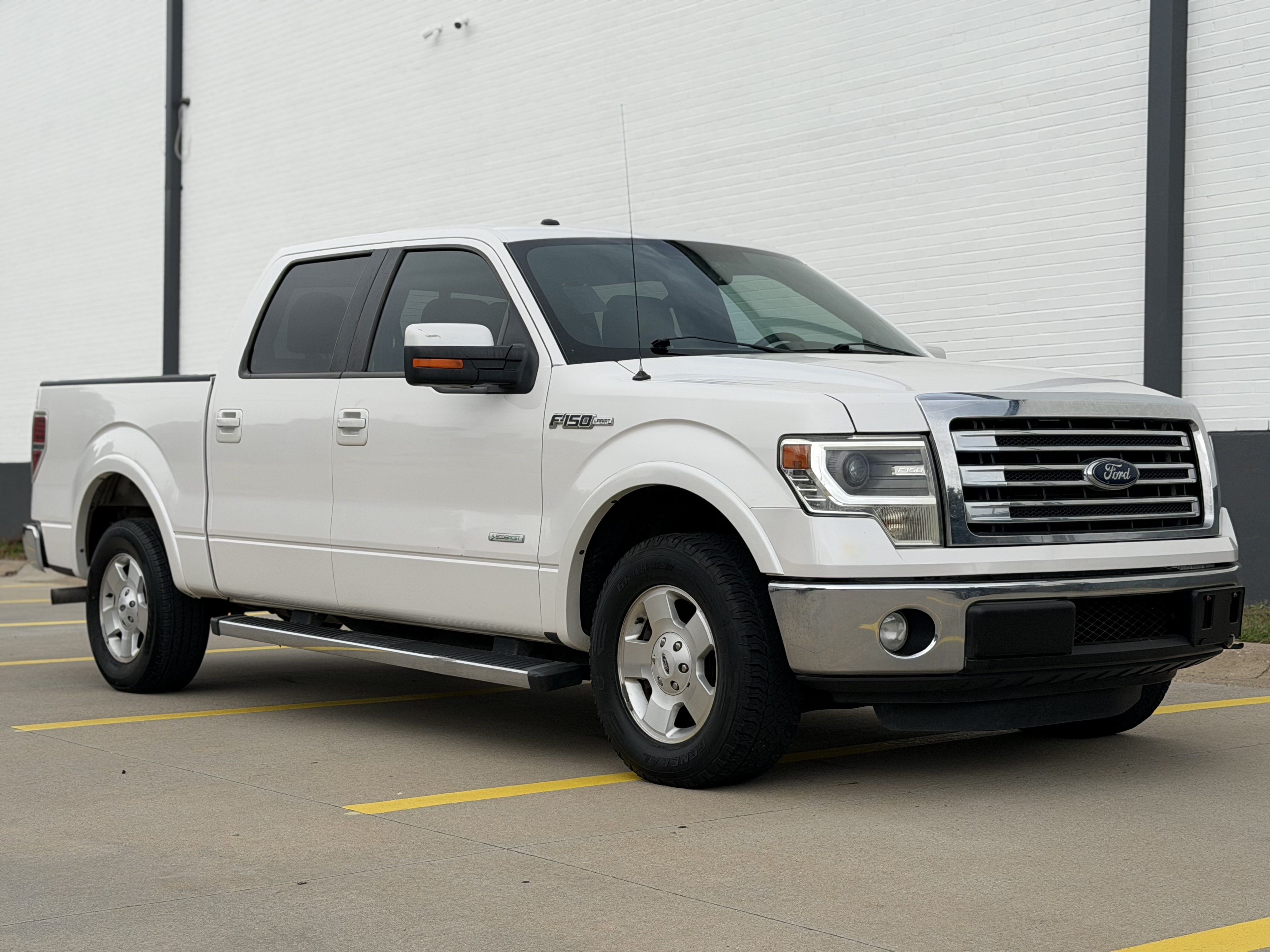 White 2013 Ford F-150 Pickup Truck 4X2 Automatic