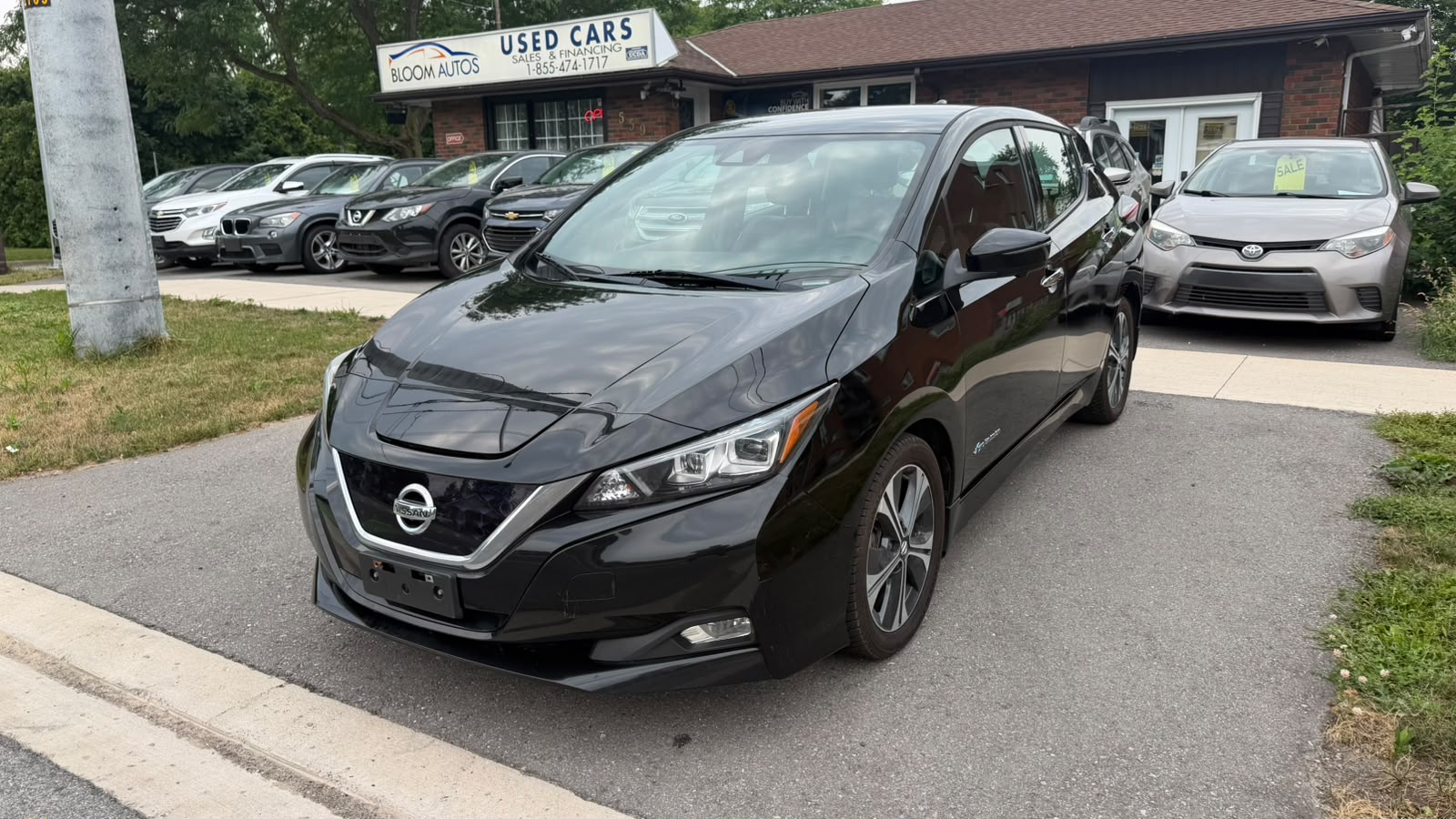 Black 2018 Nissan LEAF Hatchback Front-Wheel Drive