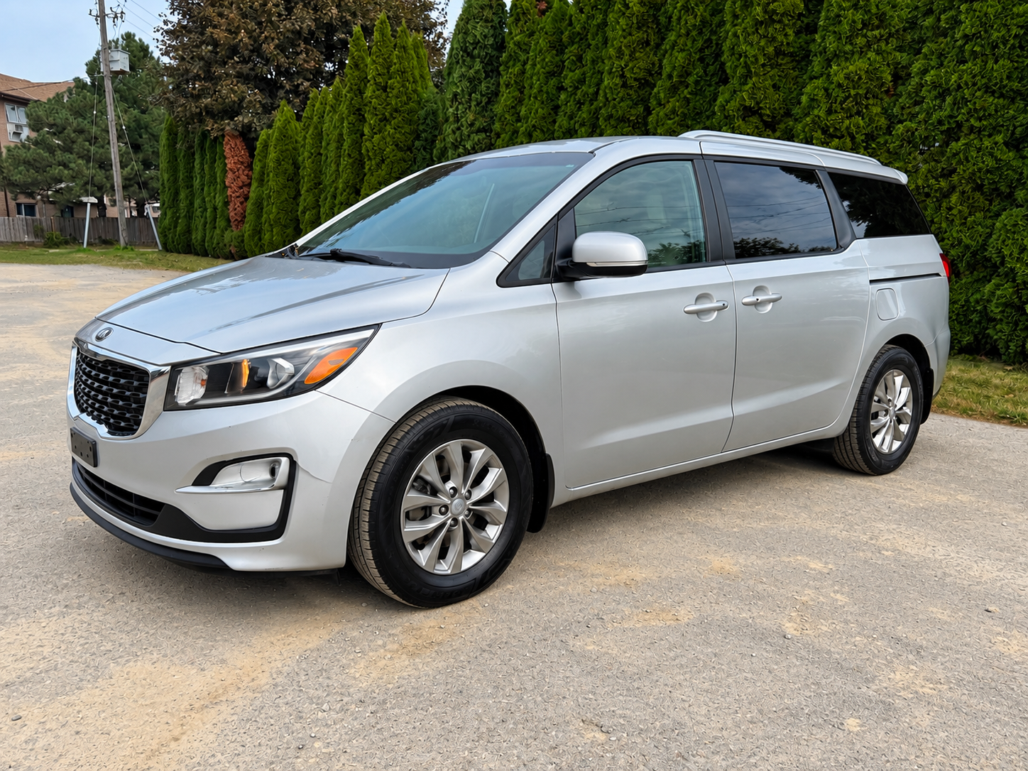 Silver 2019 Kia Sedona Minivan Front-Wheel Drive Automatic