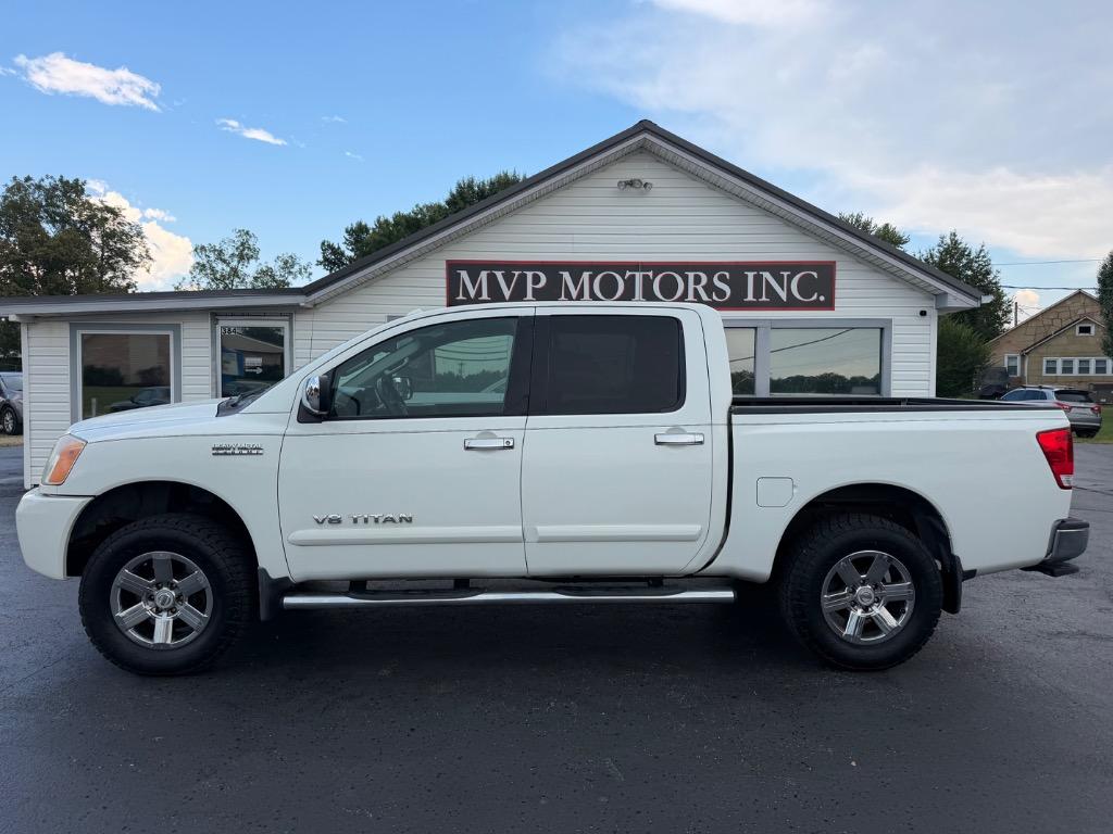 2014 Nissan Titan SV