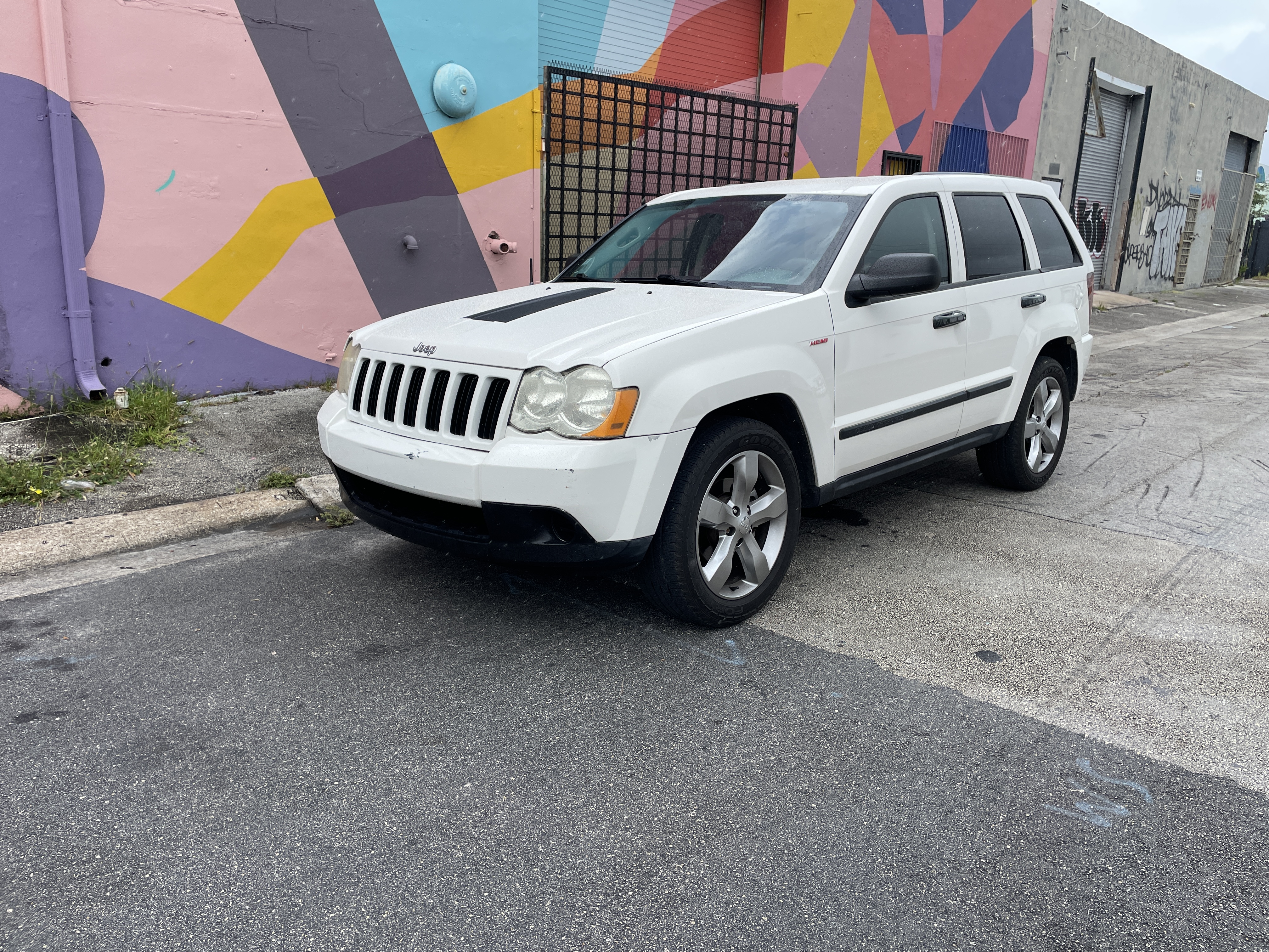 White 2008 Jeep Grand Cherokee Laredo SUV / Crossover 4X2 Automatic