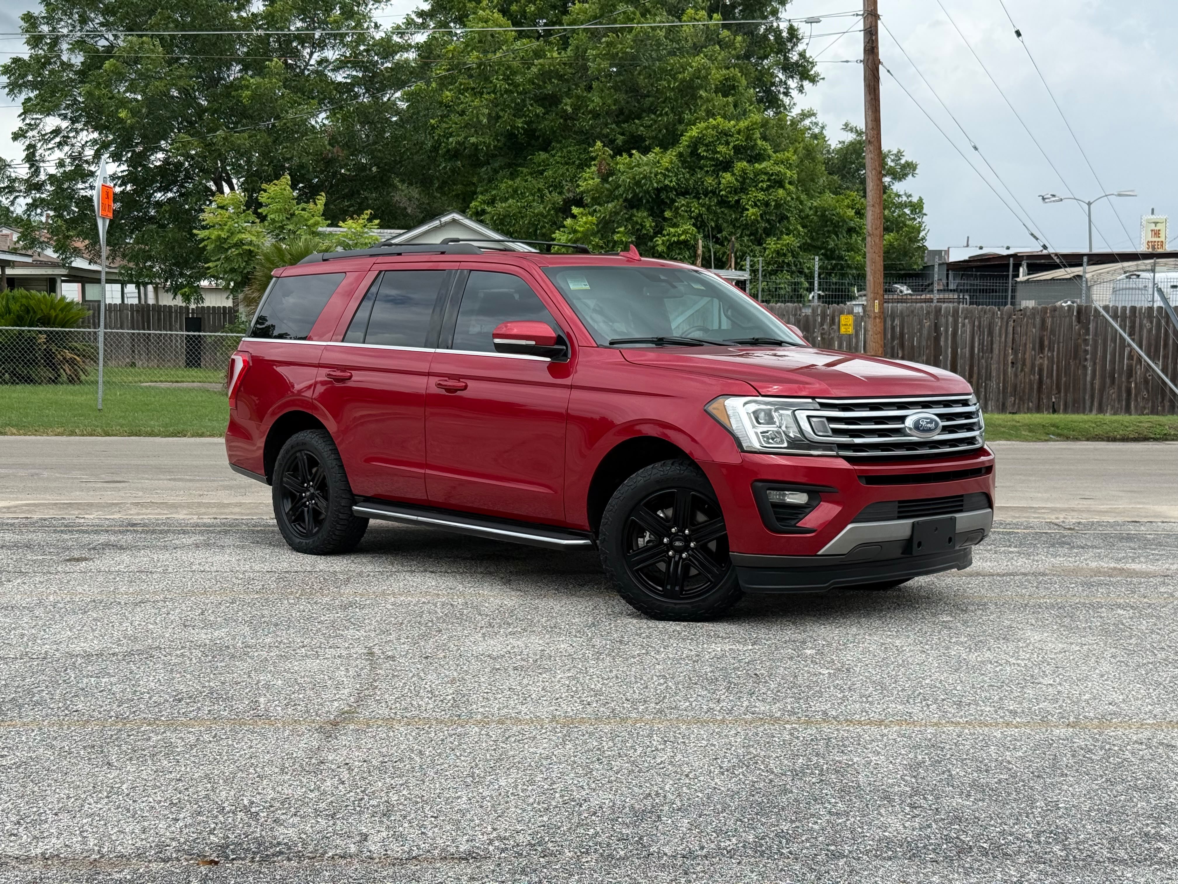 2021 Ford Expedition XLT RWD